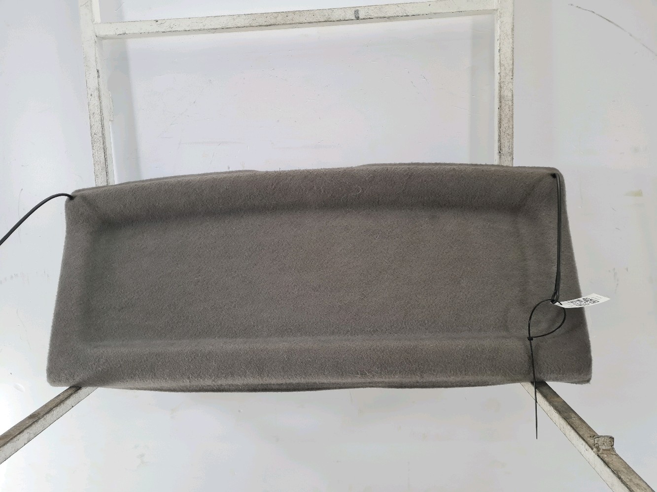 Plage arrière 6N0867769E72 - VOLKSWAGEN POLO 3 PH.1 SDI - P0-5909Y P0-5909Y