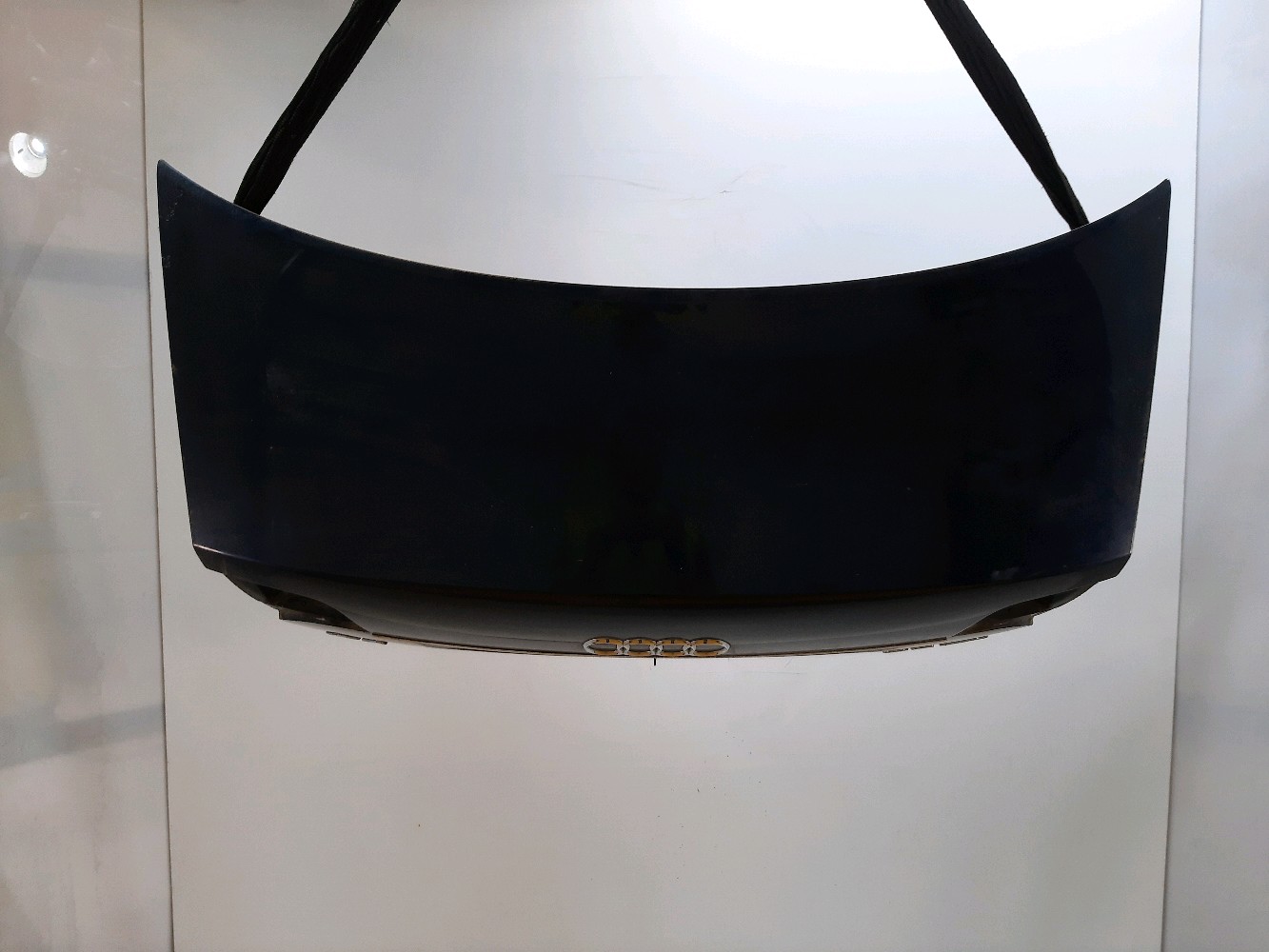 Malle AUDI A4 2 PH.2 BLEU réf. 8E5827023AA J0-2879Y J0-2879Y