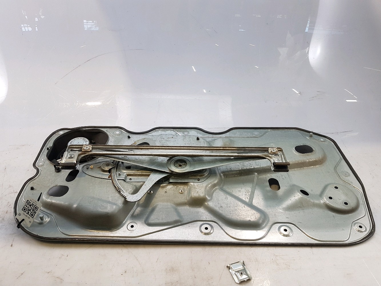 Lève-vitre droit FORD FOCUS 2 PH.2 B0-2974C B0-2974C