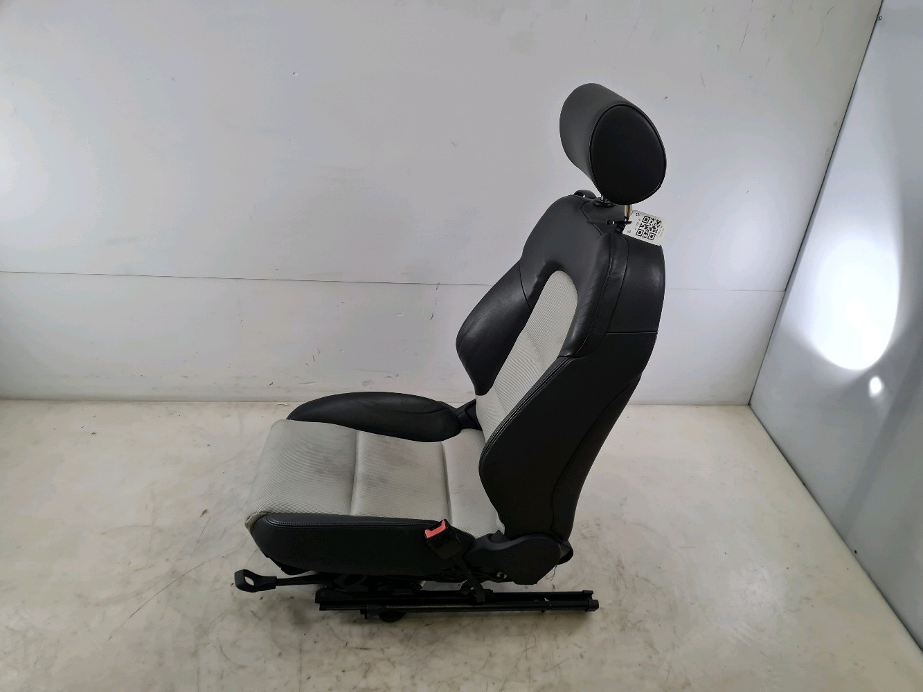 Siège droit 1K3881106DN - AUDI A3 2 PH.1 3.2 V6 Q - J0-8021B J0-8021B [reference_1743641] 4