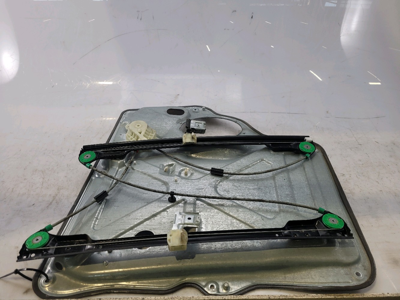 Lève vitre avant droit VOLKSWAGEN TRANSPORTER 5 PH.2 Z0-0245T Z0-0245T