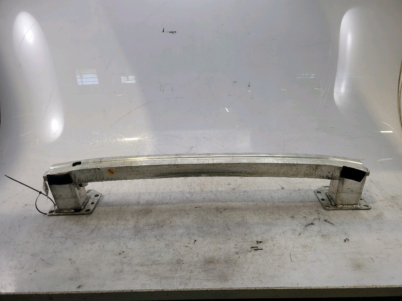 Traverse de pare choc avant 51926332 - FIAT GRANDE PUNTO 3 GD 1.4 - Y0-5605P Y0-5605P