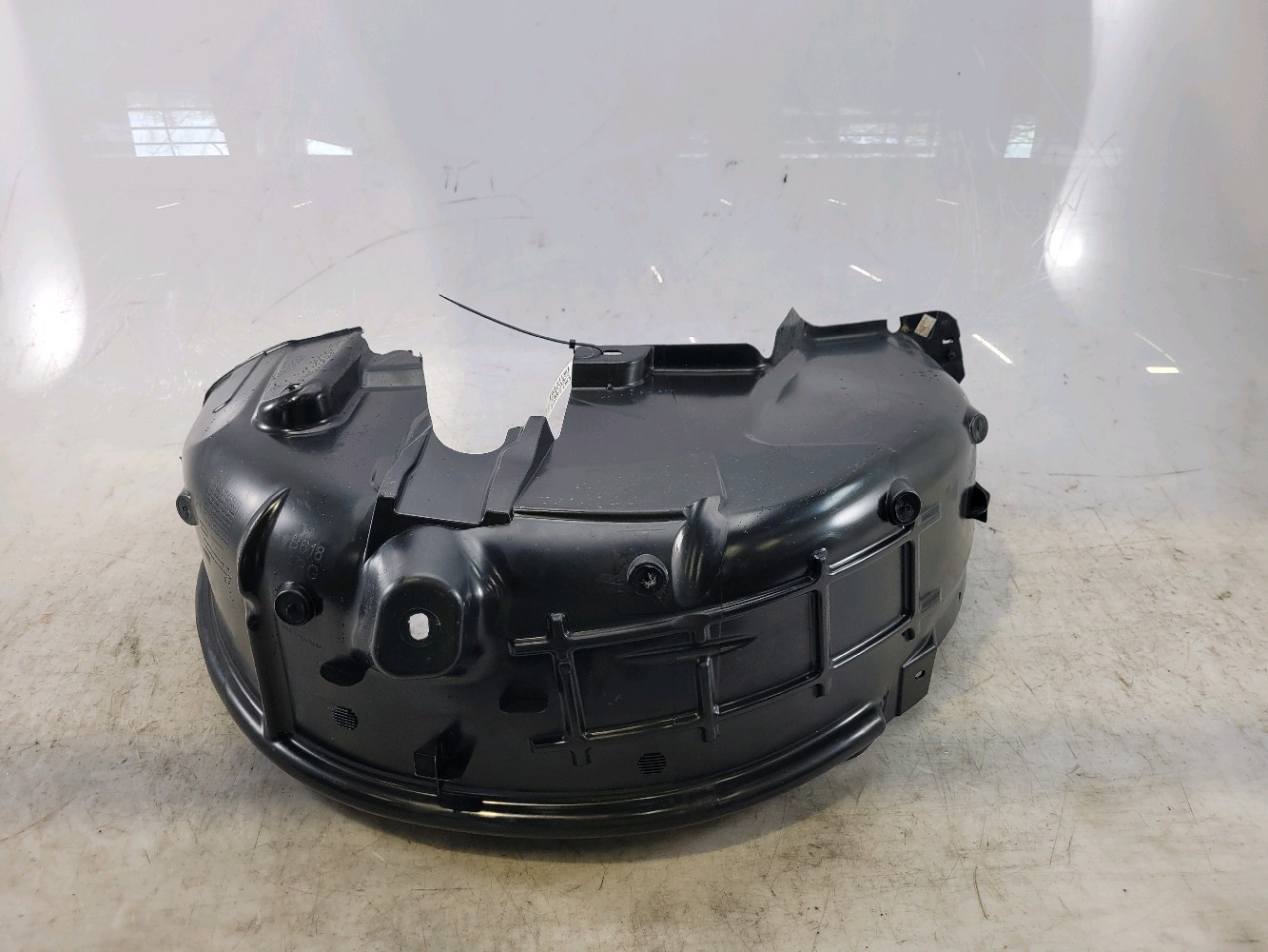 Pare boue arrière gauche 9811931780 - CITROEN C3 3 PH.2 1.2 PTEC - F0-9042L F0-9042L