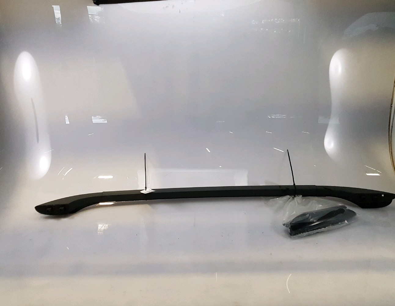 Barre de toit LAS710001B - SKODA FABIA 2 PH.2 1.6 TDI - Y0-6158E Y0-6158E