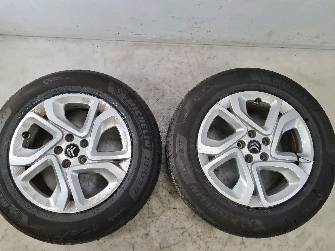 Roue complète lot de 2 arrière GPA-24-0031353 - CITROEN C5 AIRCROSS PH.1 1.2 PTEC - G0-2990Q G0-2990Q