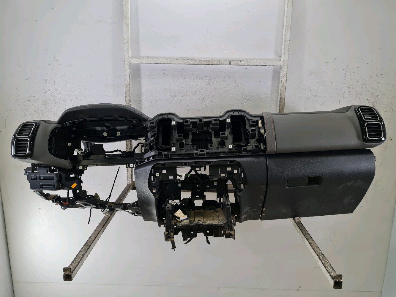 Planche de bord 16864245ZD - CITROEN C5 AIRCROSS PH.1 1.2 PTEC - R0-5123P R0-5123P