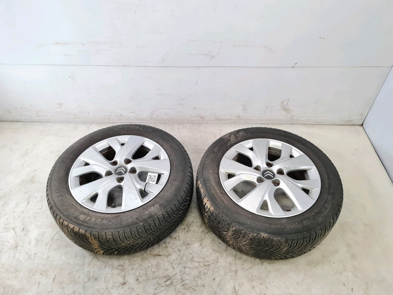 Roue complète lot de 2 avant GPA-24-0031563 - CITROEN C4 PICASSO 2 PH.2 1.6 BHDI - S0-2918U S0-2918U