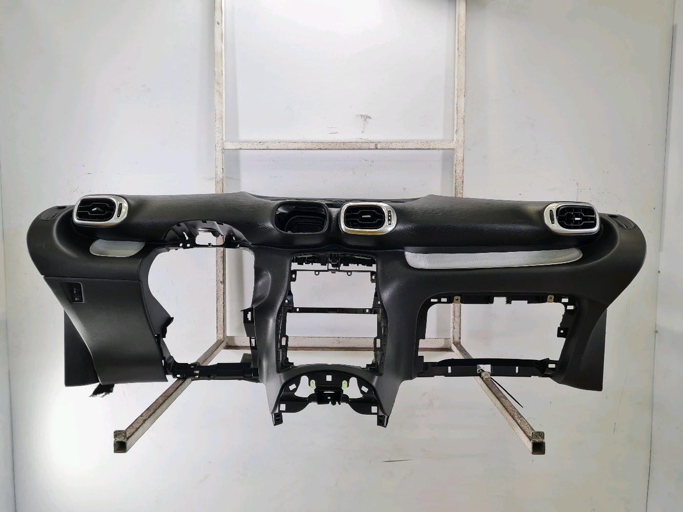 Planche de bord 0000823195 - CITROEN C3 PICASSO PH.2 1.2I 12V TURBO - T0-1265X T0-1265X