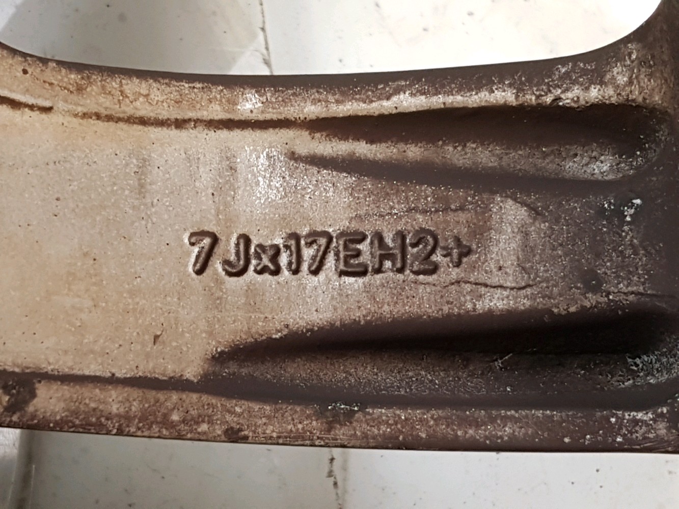 Jante alu 36118036939 - BMW SERIE 1 1 PH.1 130 I - L0-2635P L0-2635P [reference_43760]