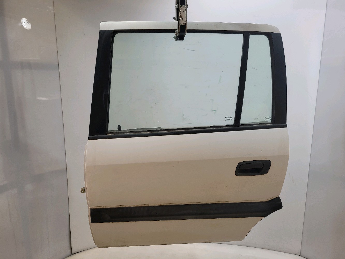 Porte arrière gauche OPEL ZAFIRA A 13116453 E0-4956U E0-4956U