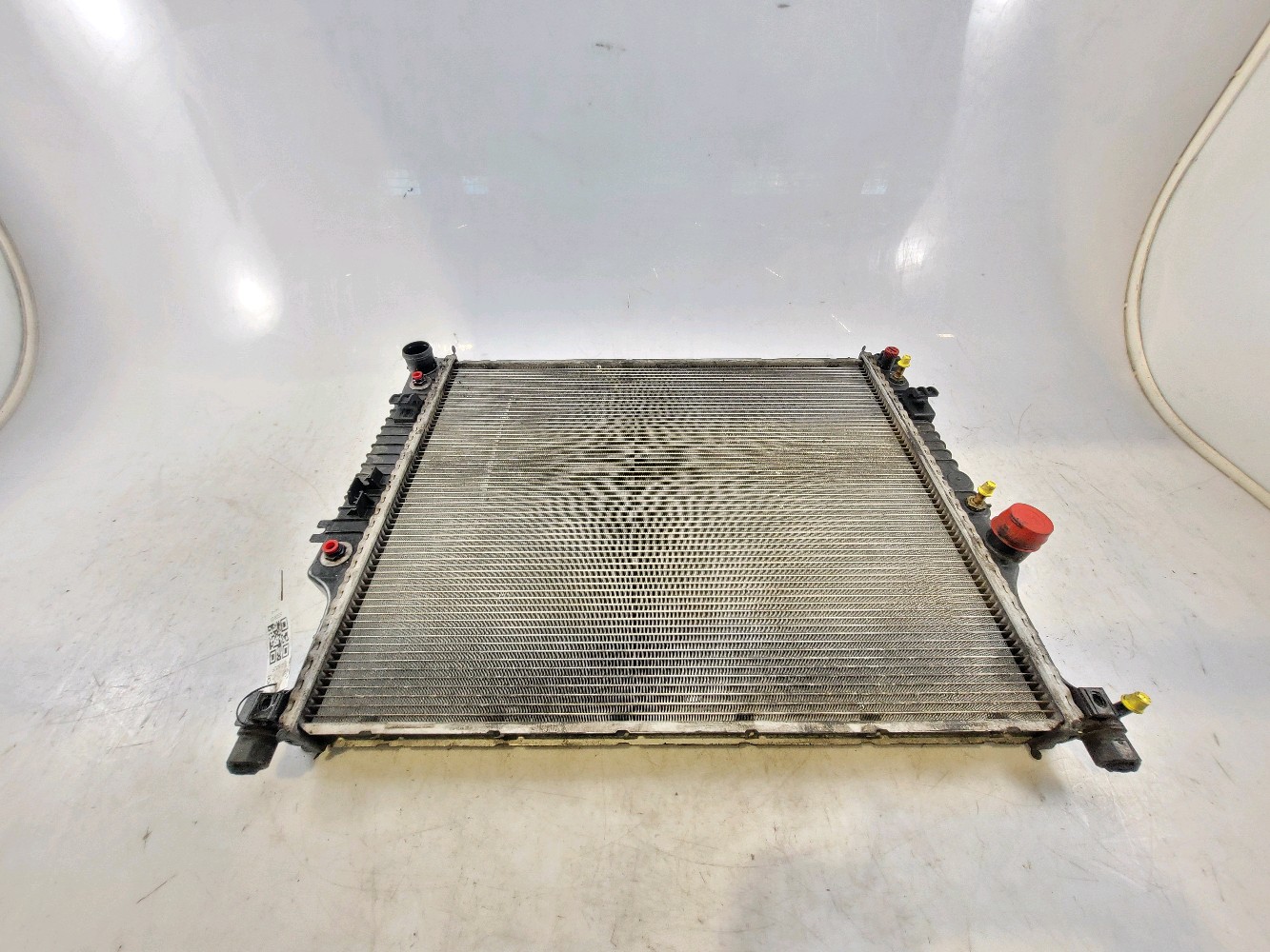 Radiateur d'eau MERCEDES ML ML350 7G réf. 2515000803 V0-6052F V0-6052F