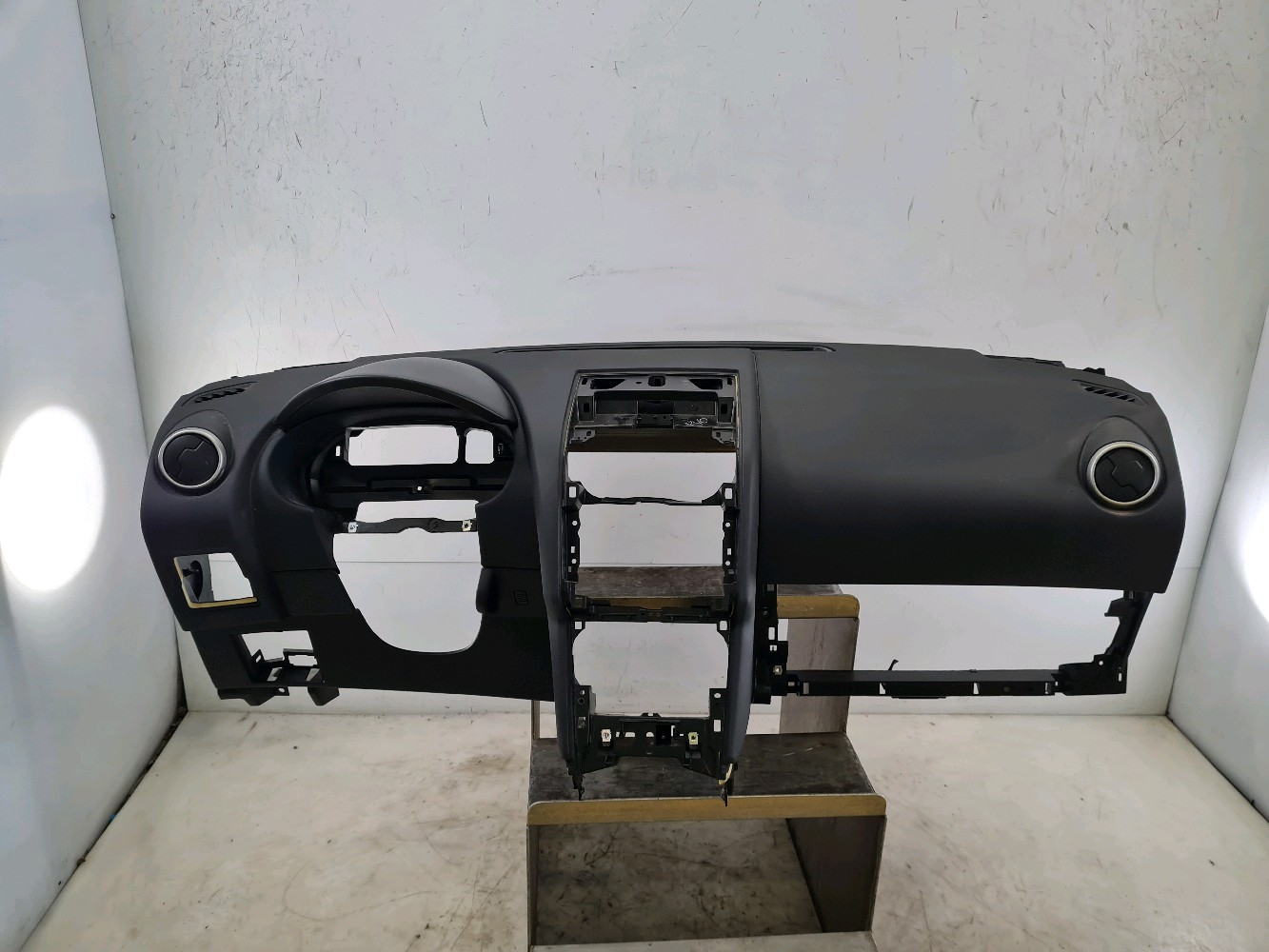 Planche de bord 68030-JD90A- - NISSAN QASHQAI 1 PH.2 1.5 DCI - G0-8470B G0-8470B