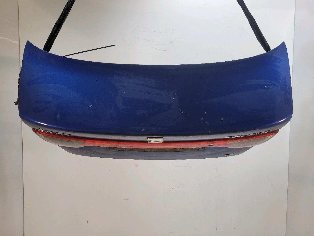 Malle SEAT TOLEDO 2 BLEU CLAIR réf. 1M5827025D Y0-6854W Y0-6854W