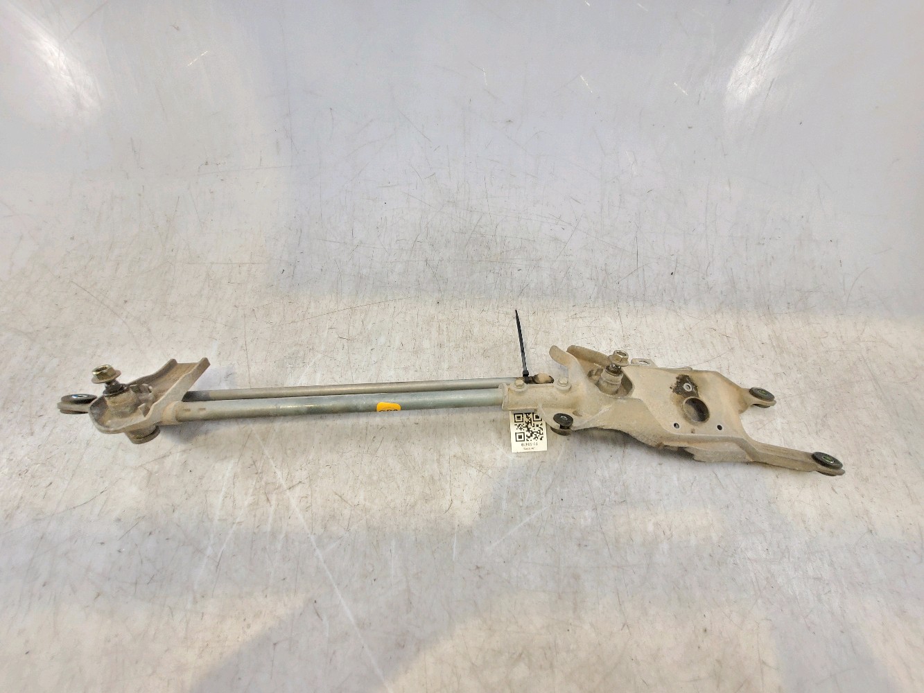 Mécanisme d'essuie glace avant 8251A020 - MITSUBISHI L200 PICKUP 3 2.5 TD - T0-5847B T0-5847B