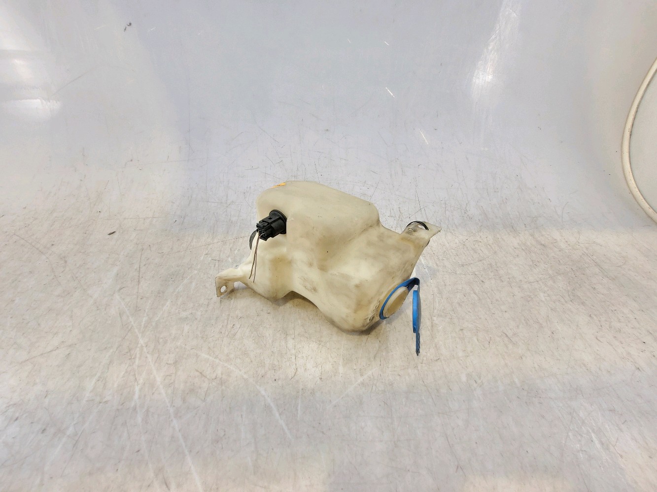 Bocal lave glace 1J0955453L - AUDI A3 1 PH.1 1.9 TDI - Z0-9813U Z0-9813U