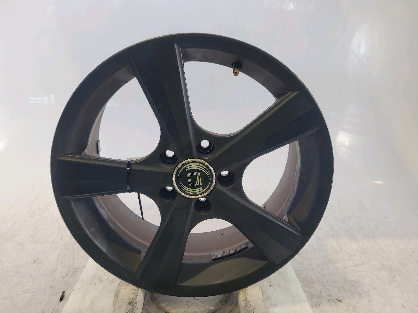 Jante alu 5K0601025E8Z8 - VOLKSWAGEN GOLF 6 2.0 TDI - C0-8368H C0-8368H [reference_181179] 2