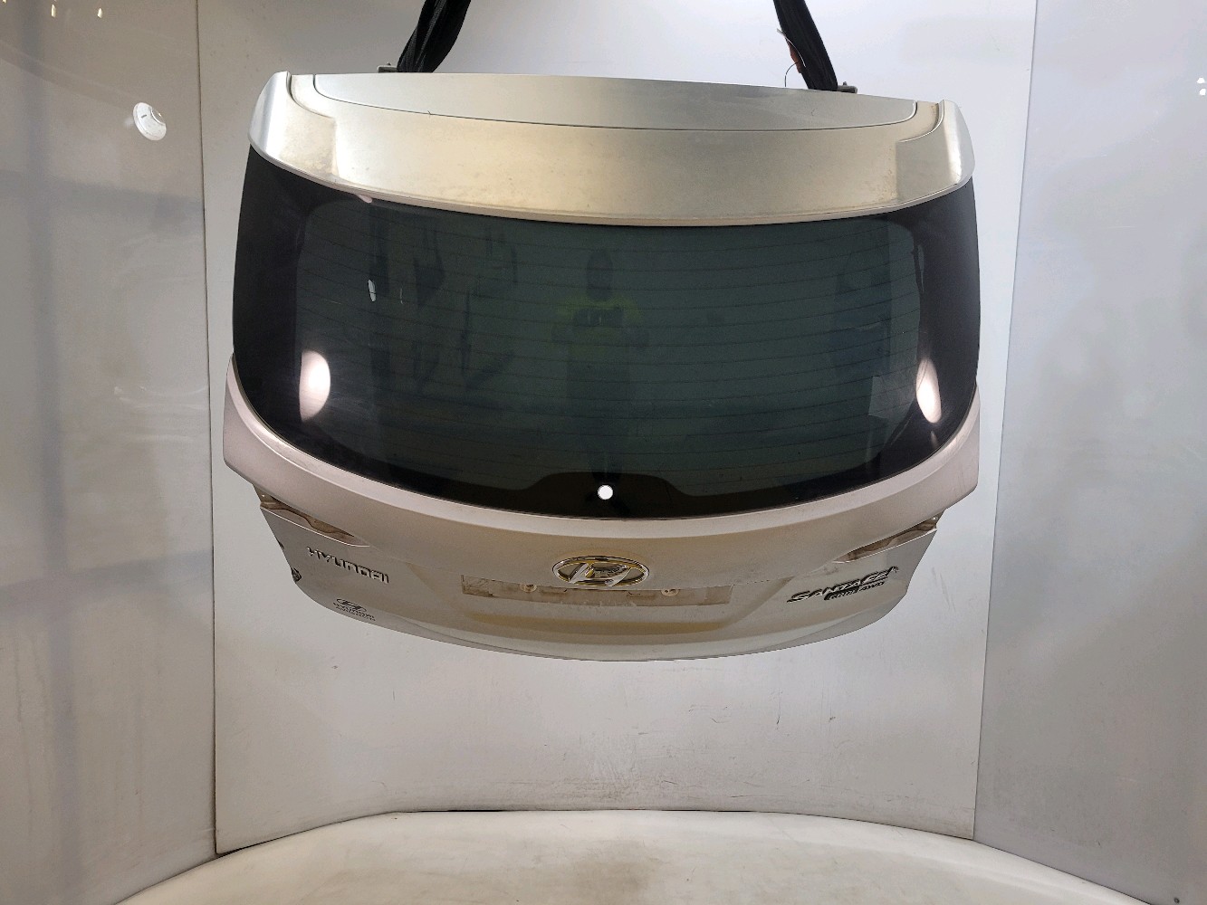 Hayon HYUNDAI SANTA FE 2 PH.2 GRIS CLAIR réf. 737002W020 W0-7562N W0-7562N