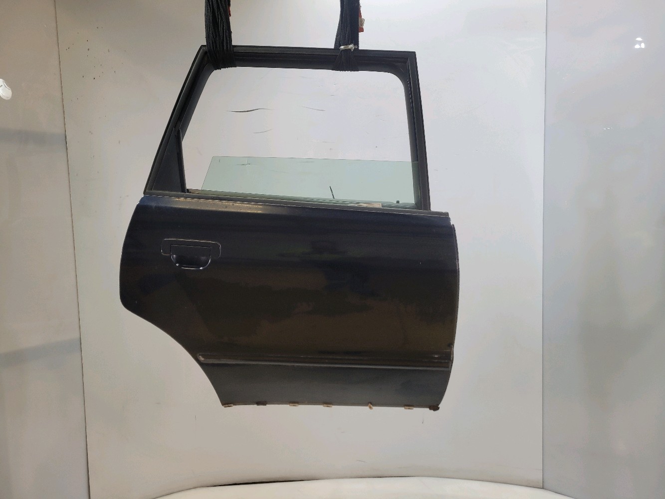 Porte arrière droite AUDI A4 AVANT 1 PH.1 8D0833052C N0-5526F N0-5526F