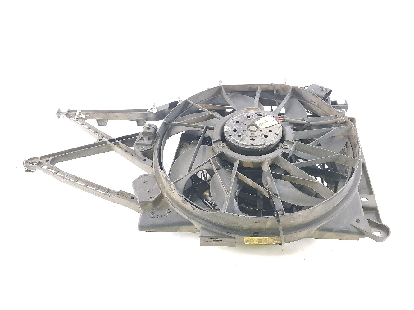 Groupe motoventilateur 24413315 - OPEL ZAFIRA A 2.0 DTI - U0-2206A U0-2206A