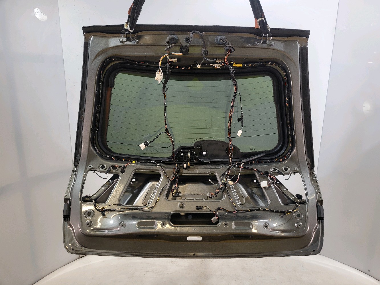 Hayon JEEP GRAND CHEROKEE 3 PH.1 GRIS FONCE réf. 00K55369603AE F0-0565W F0-0565W [reference_1317292] 2