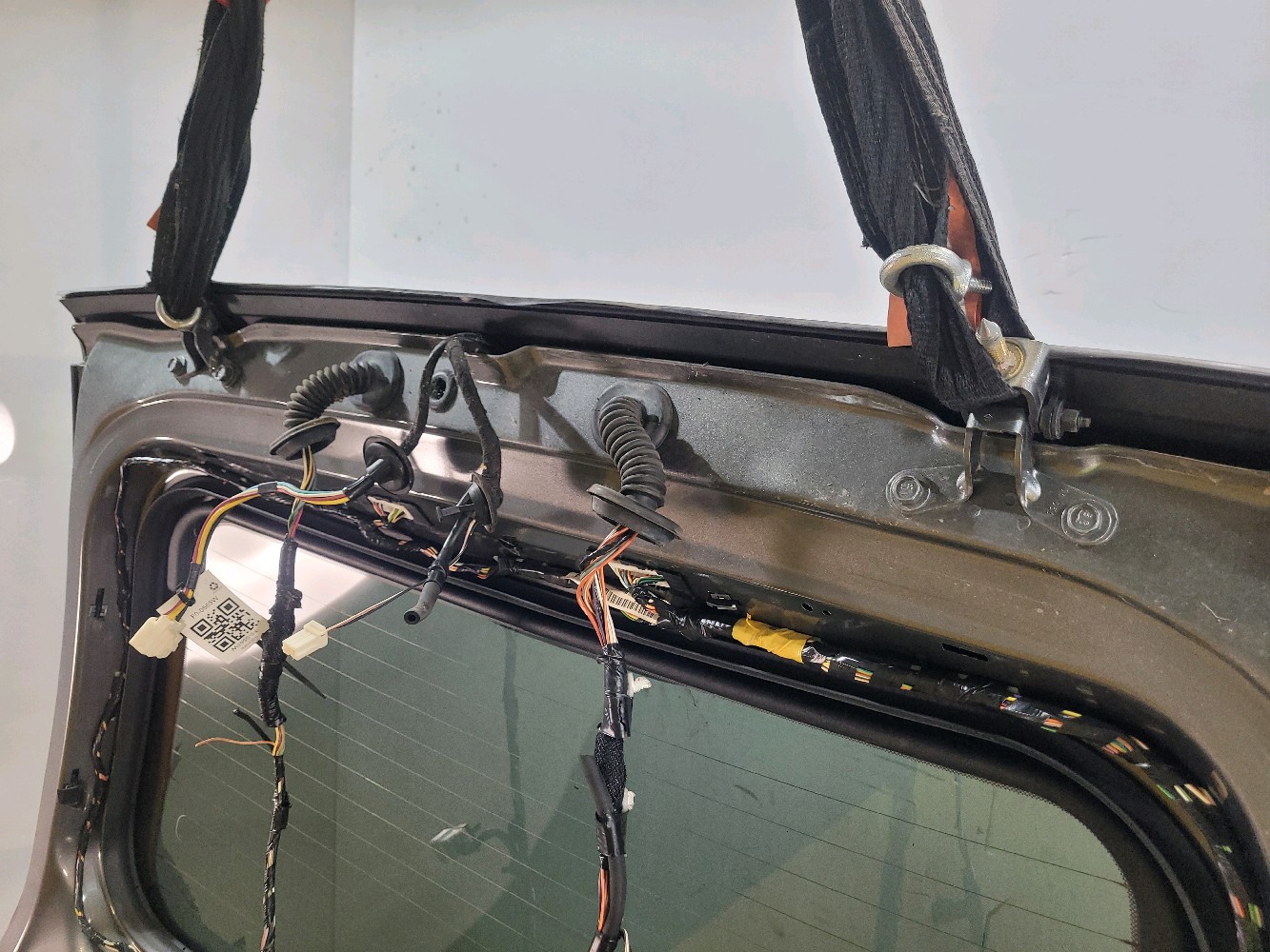 Hayon JEEP GRAND CHEROKEE 3 PH.1 GRIS FONCE réf. 00K55369603AE F0-0565W F0-0565W [reference_1317292] 3