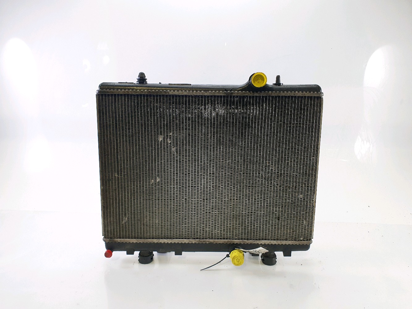 Radiateur d'eau PEUGEOT 407 PH.1 1.6 HDI réf. 1330V3 I0-0046W I0-0046W