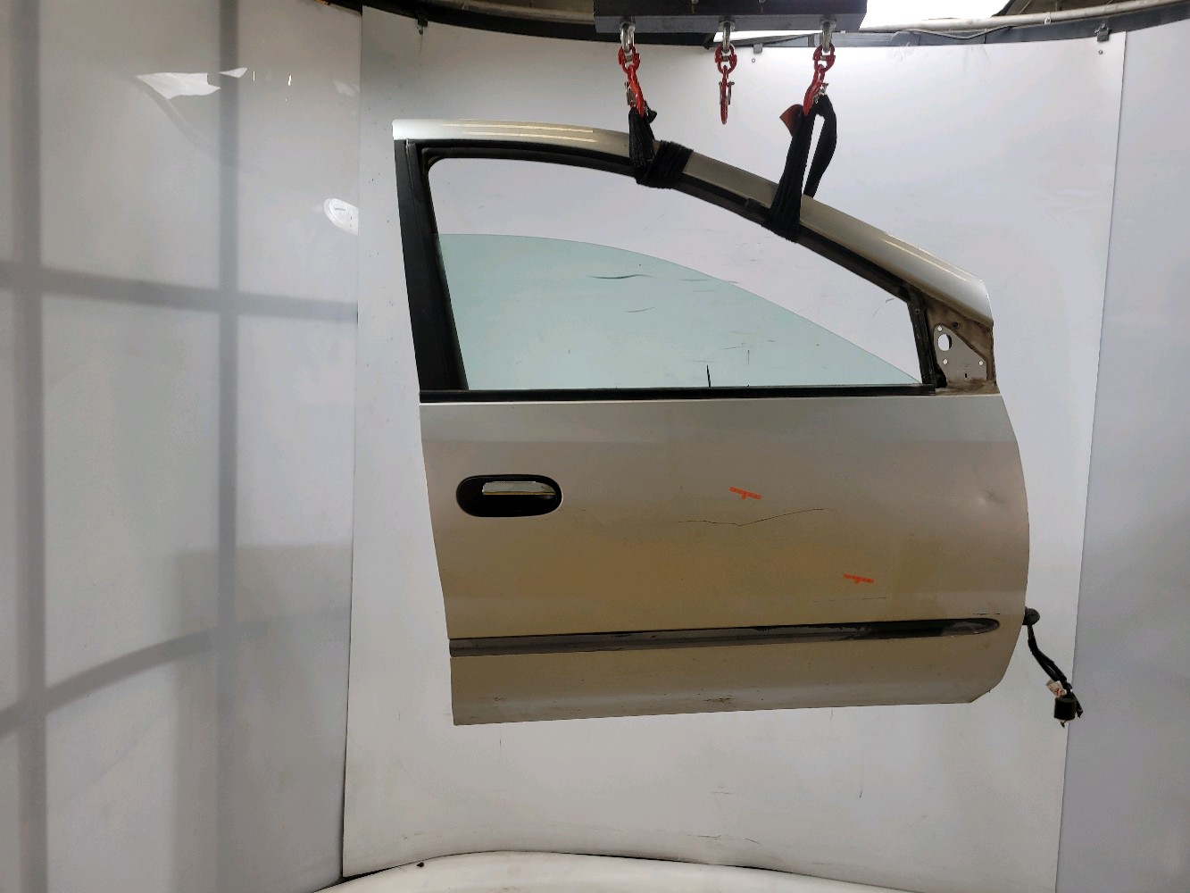 Porte avant droite NISSAN ALMERA TINO PH.1 80100-4U130- Z1-1457W Z1-1457W