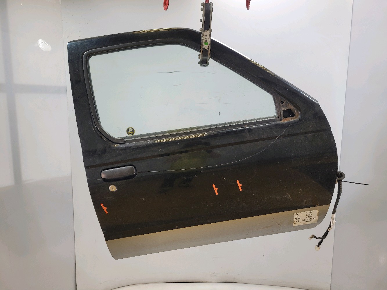 Porte avant droite NISSAN PICK-UP 3 PH.2 H0100-VK9MM- Y1-2524J Y1-2524J