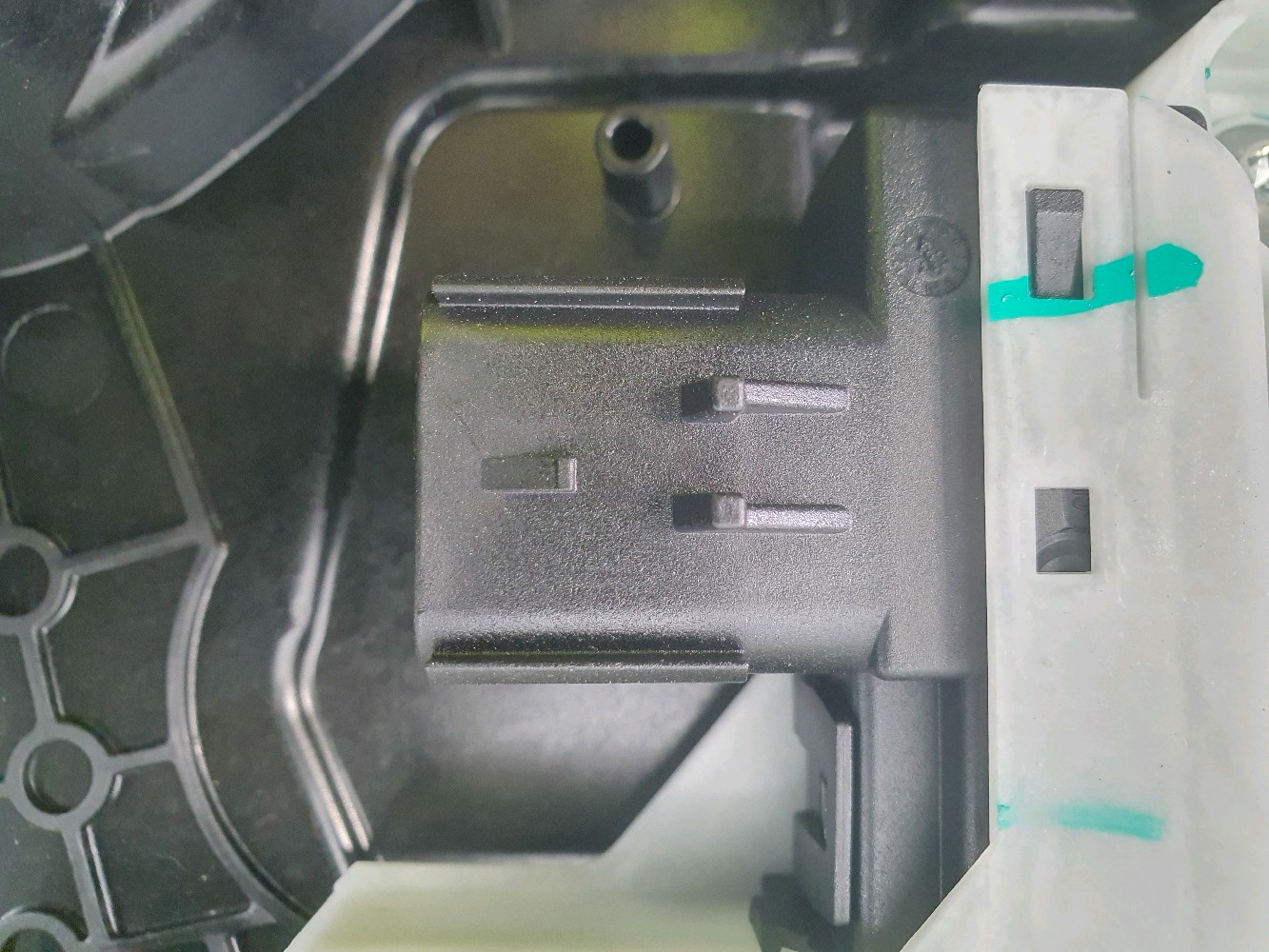 Lève-vitre avant gauche TESLA MODEL Y B0-0421M B0-0421M [reference_2427330] 2