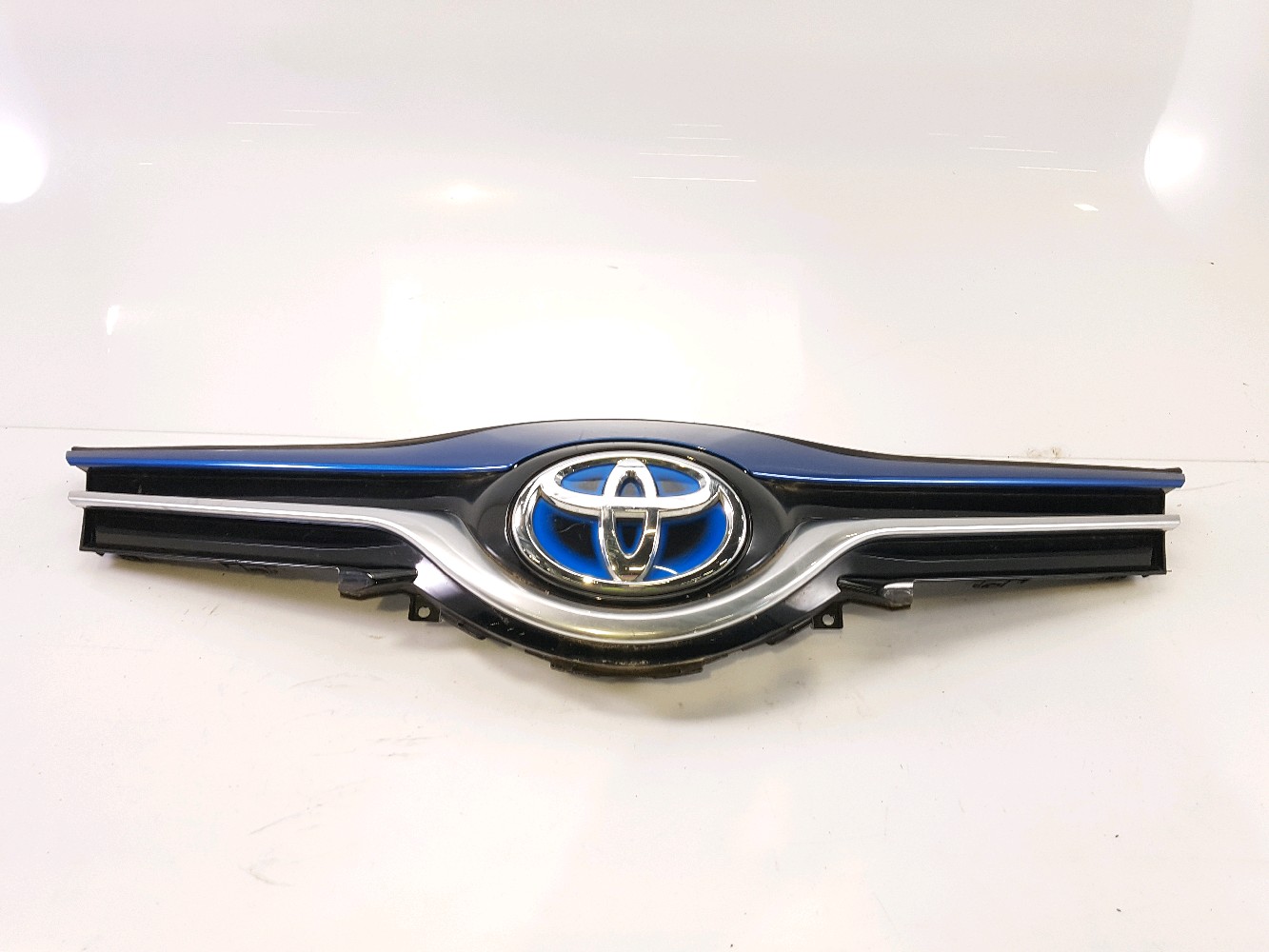 Calandre 531110D820 - TOYOTA YARIS 3 PH.2 HSD 100H - R1-1912C R1-1912C