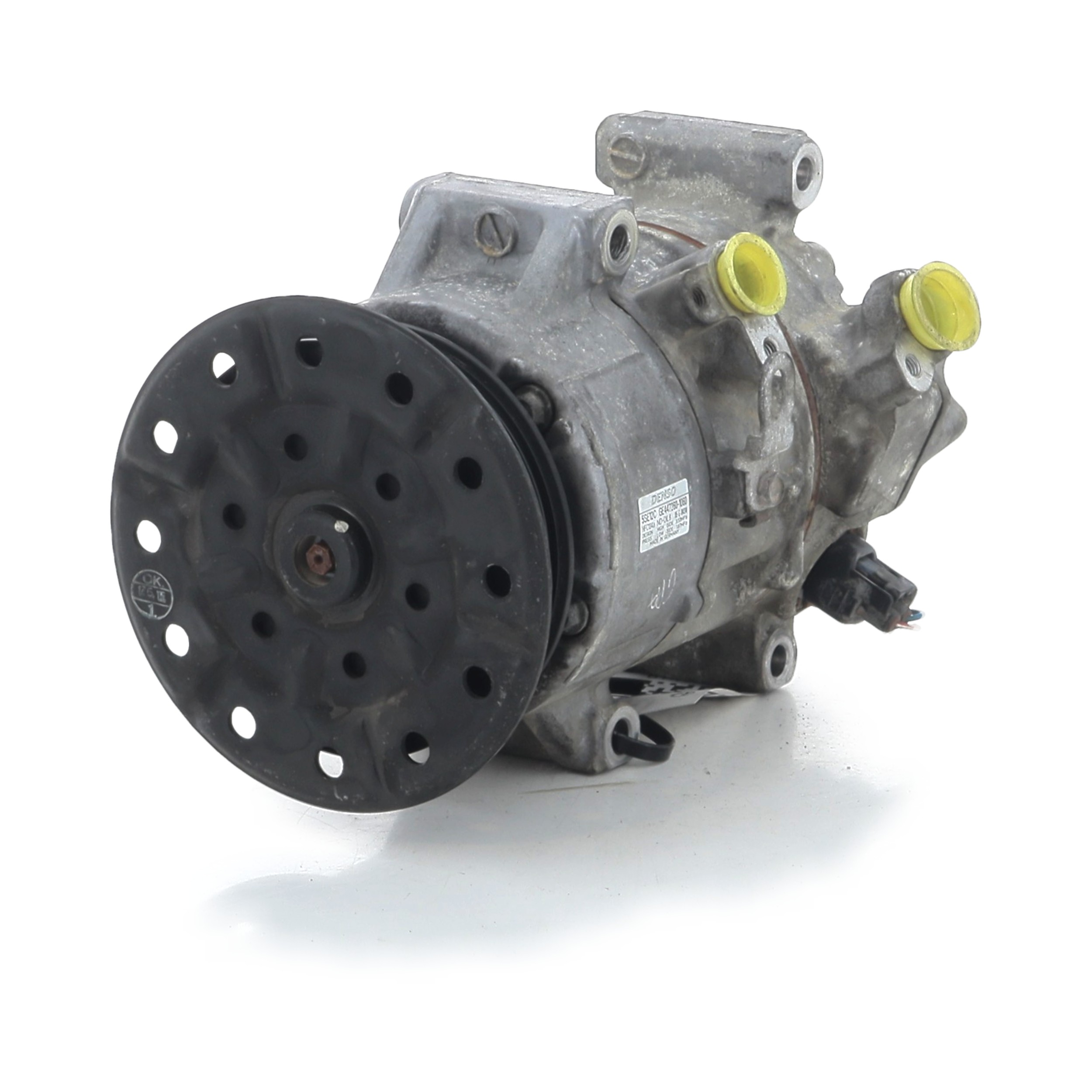 Compresseur de climatisation TOYOTA COROLLA VERSO 2 PH.1 2.0 D4D réf. 8831005101 B1-7626T B1-7626T