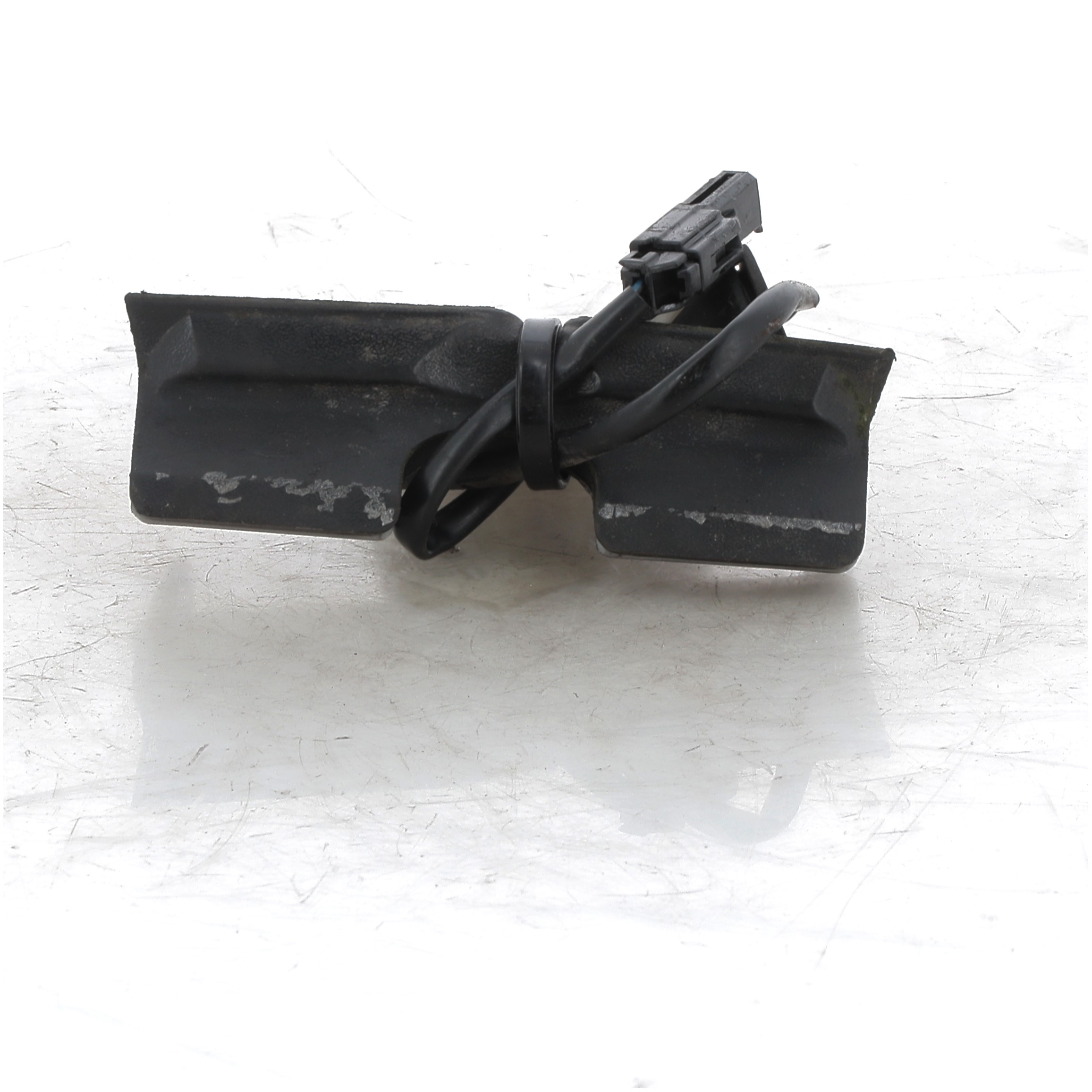 Poignée de hayon GPA-21-0008630 - FORD MONDEO 2 2.0 TDCI - C0-7832I C0-7832I