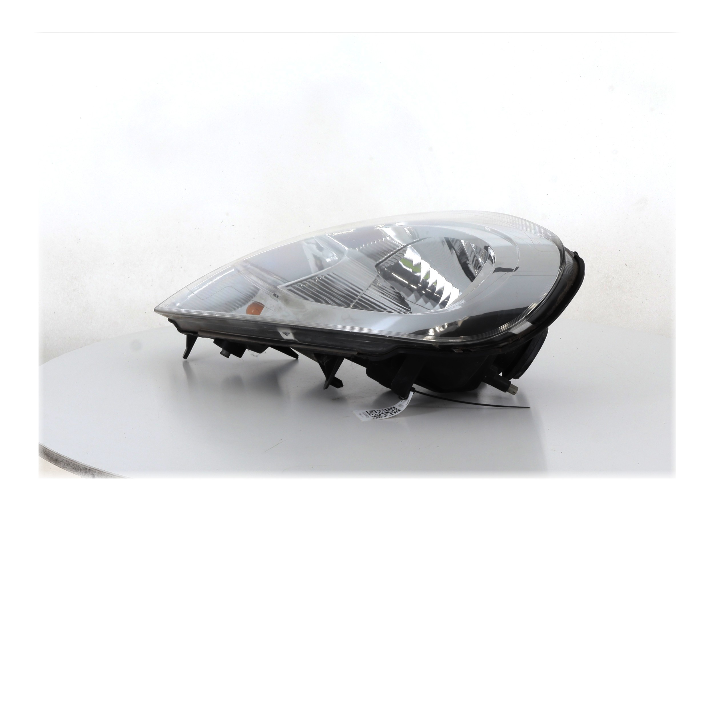 Phare gauche réf. 8200701352 RENAULT TRAFIC 2 PH.2 C0-9357B C0-9357B