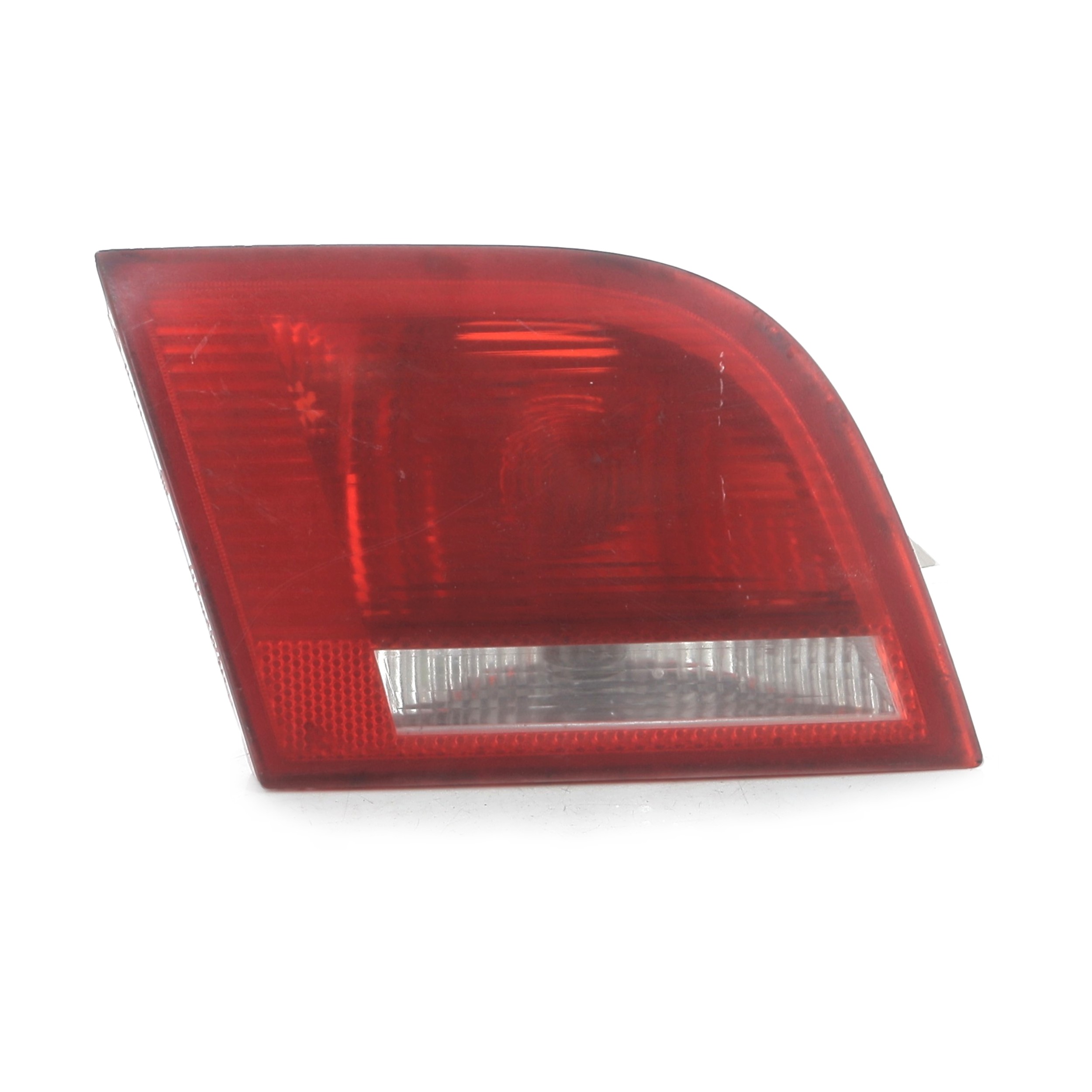 Feu de hayon gauche 8P4945093B - AUDI A3 SPORTBACK 2 PH.1 1.9 TDI - C1-2105M C1-2105M