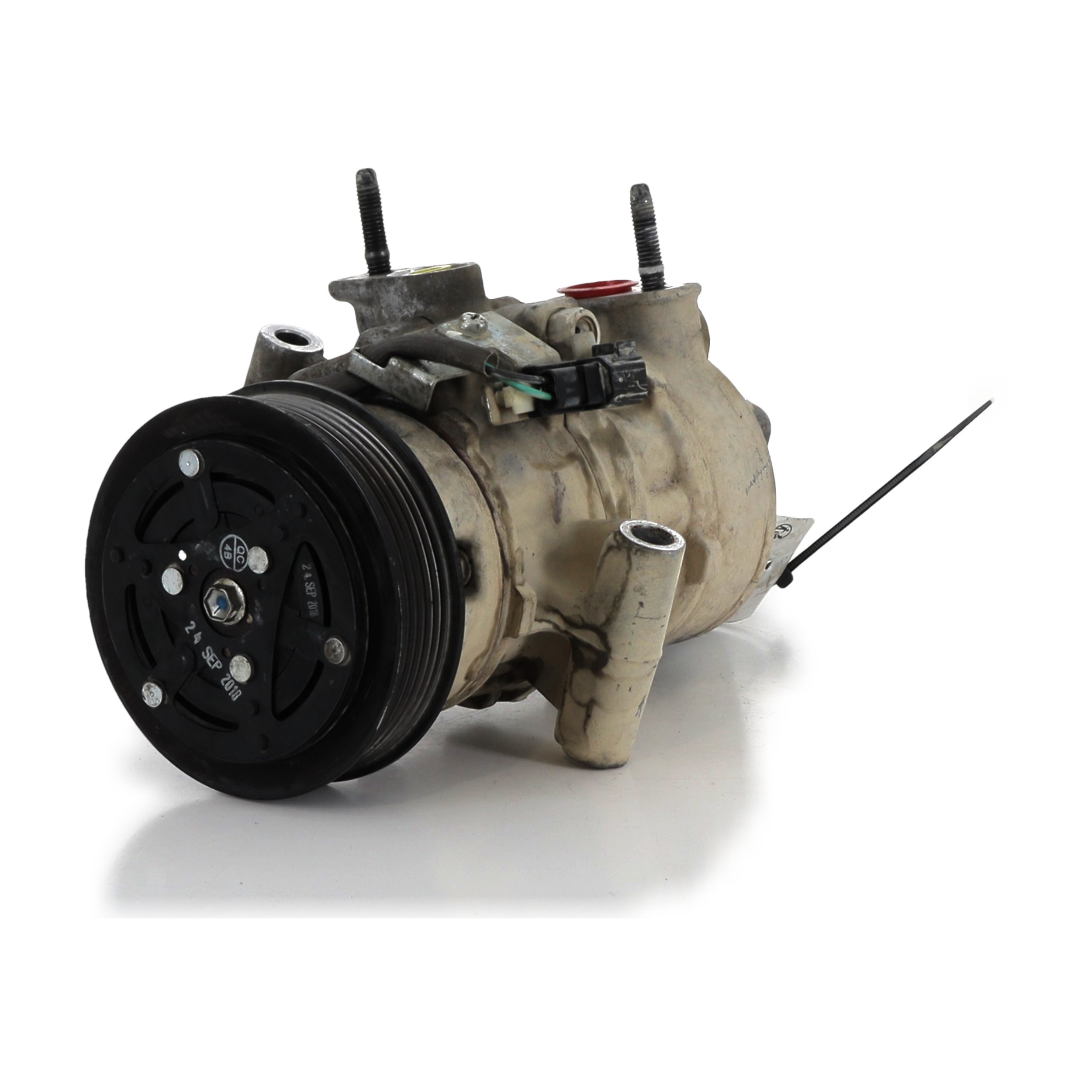 Compresseur de climatisation FORD KA + PH. 2 1.2T VCT réf. 2248449 E0-1893S E0-1893S