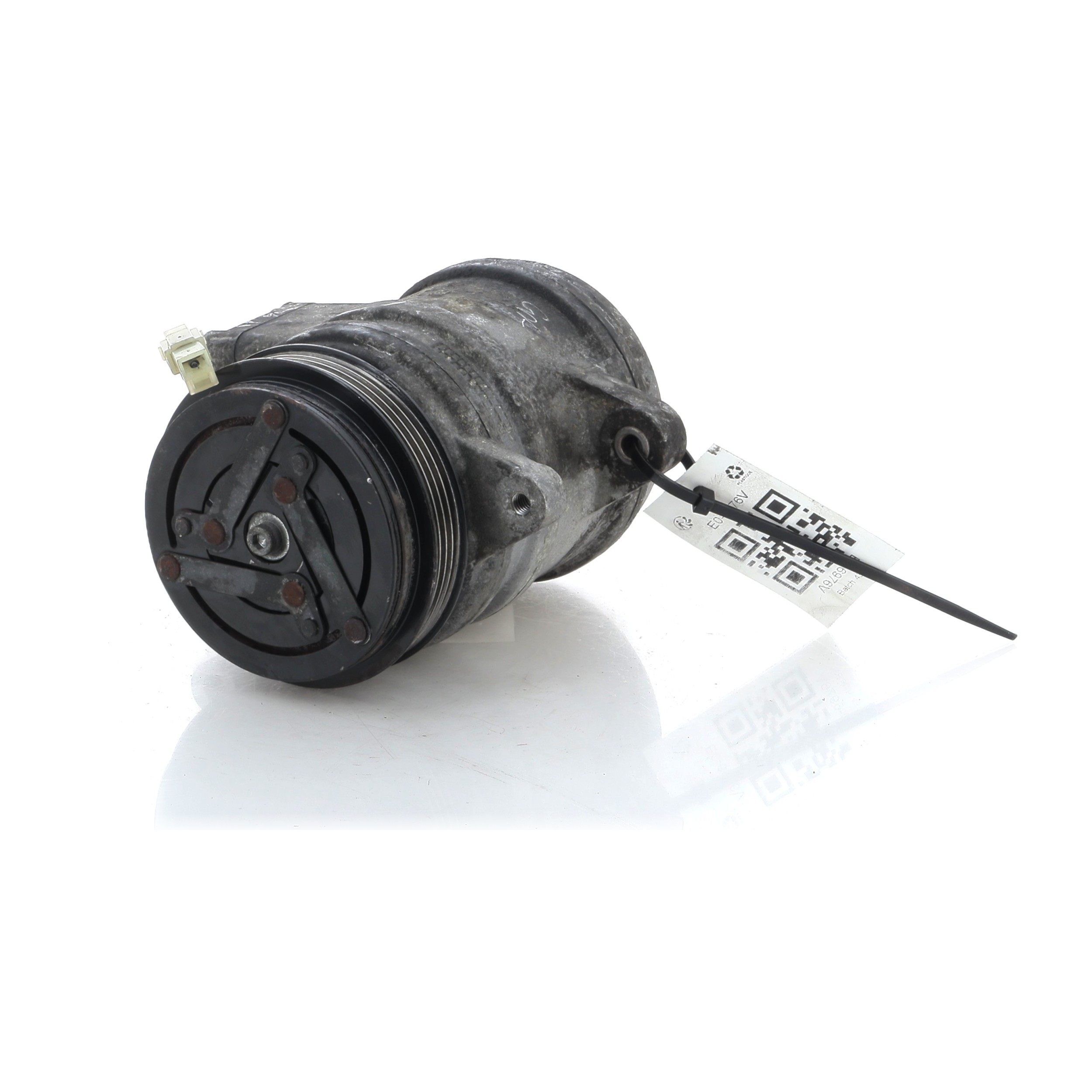 Compresseur de climatisation DAEWOO KALOS -NS1K_TYPE réf. 95925480 E0-6976V E0-6976V