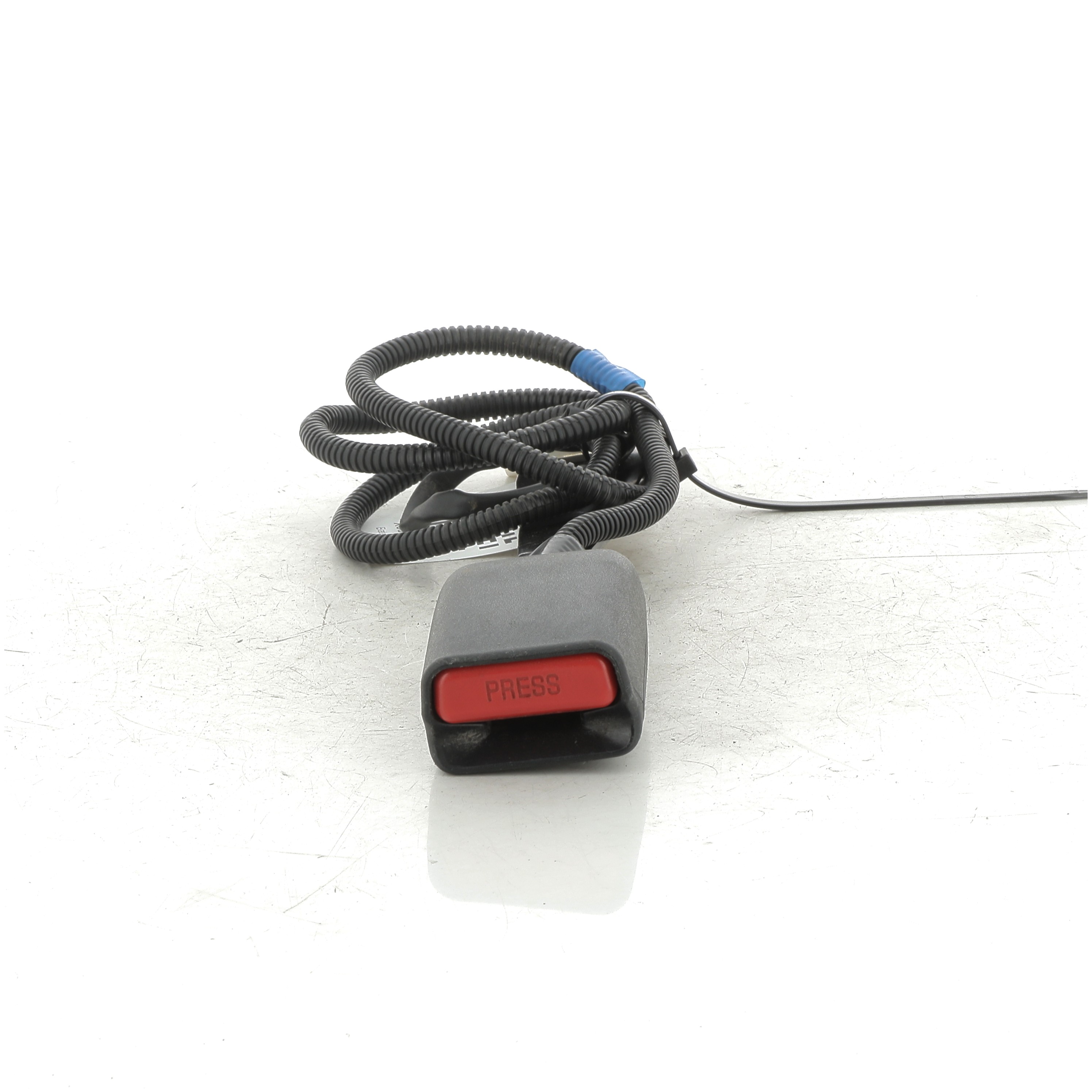 Attache ceinture avant gauche TOYOTA YARIS 3 PH.3 F0-6156X F0-6156X