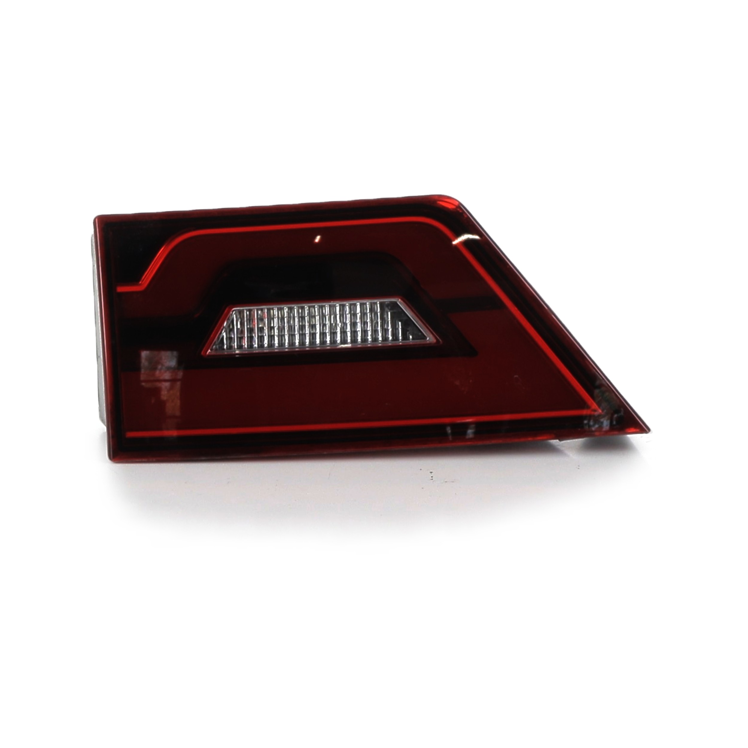 Feu de hayon droit J9C38014 - JAGUAR E-PACE PH.1 2.0D 180 - F1-0597L F1-0597L