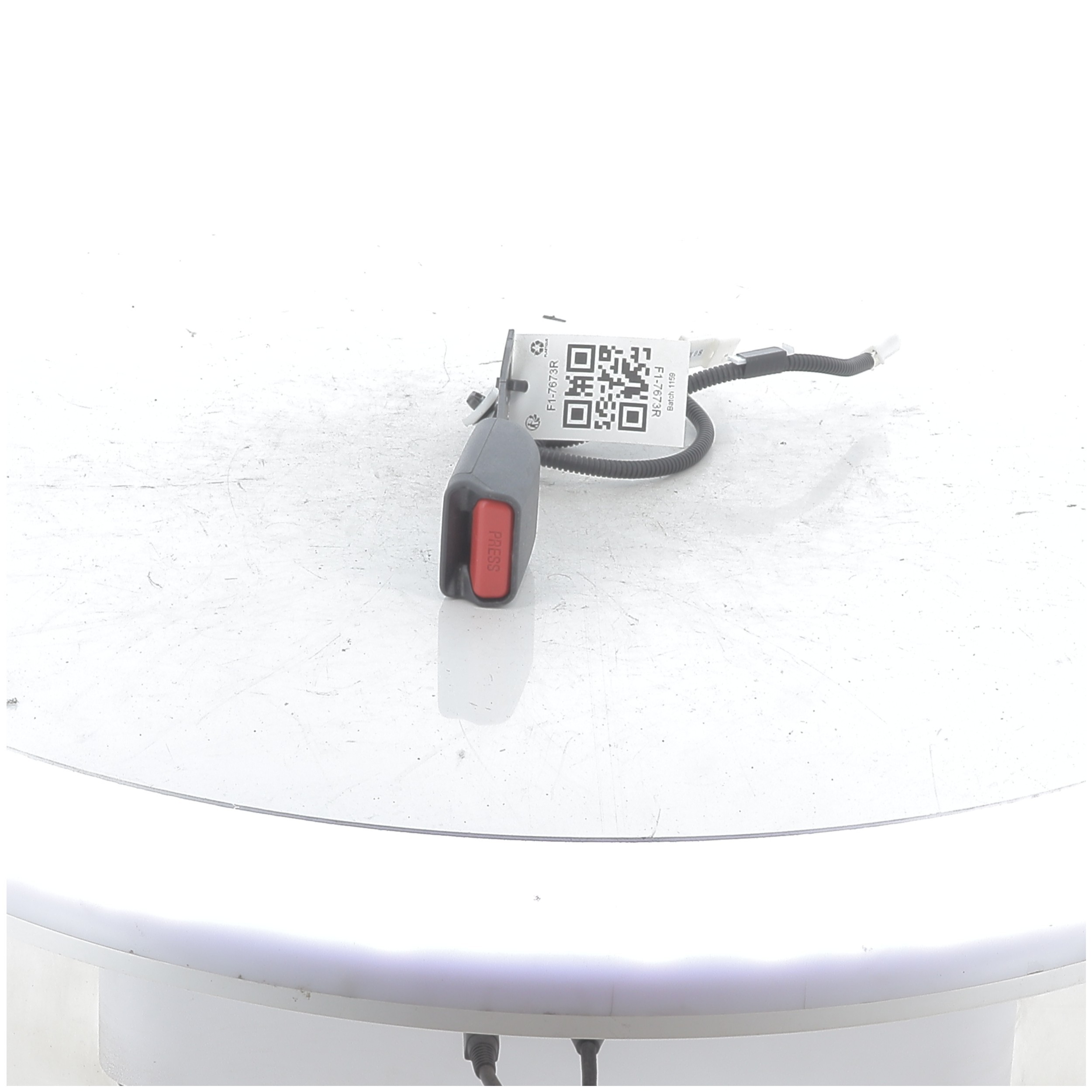 Attache ceinture avant droit TOYOTA YARIS 4 F1-7673R F1-7673R