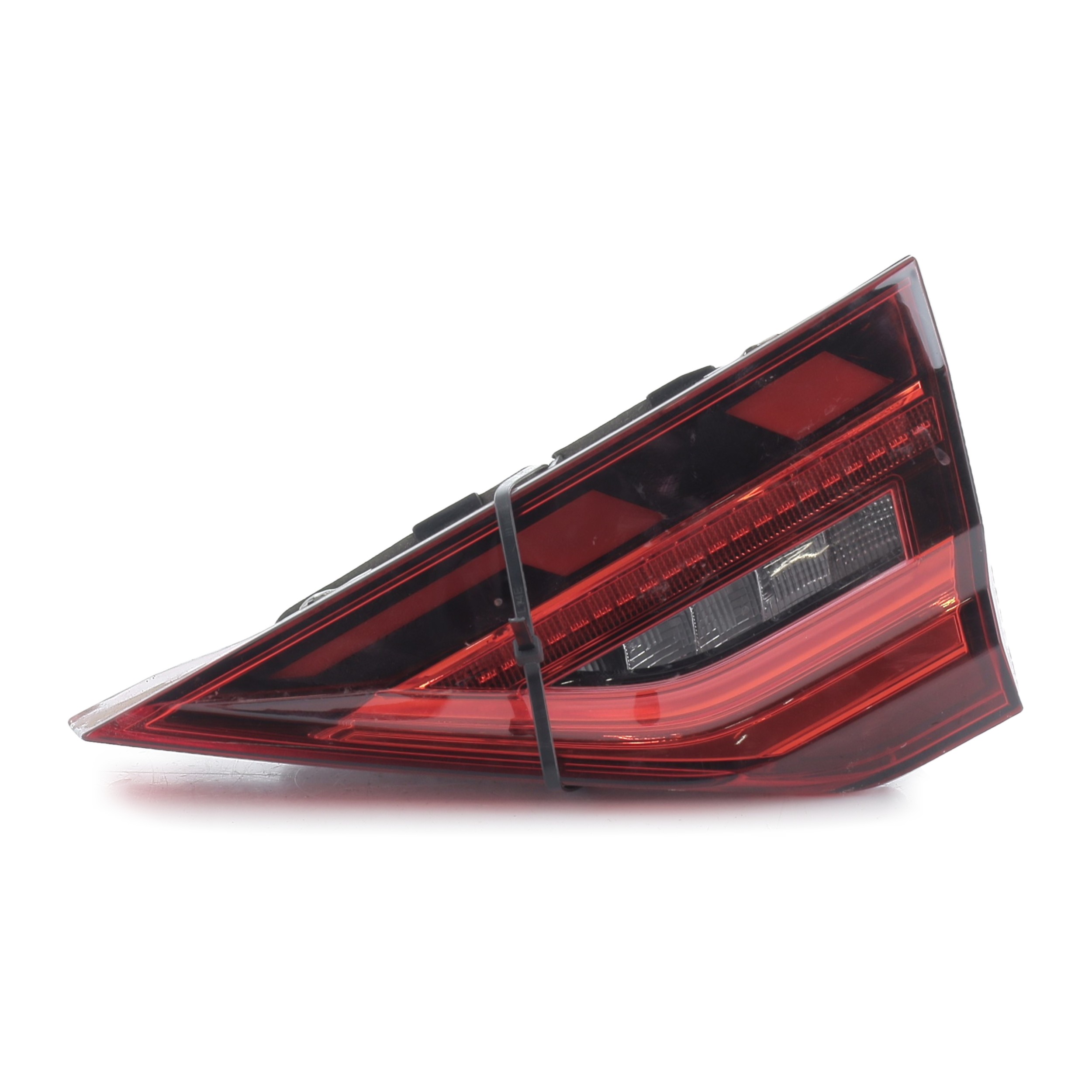 Feu de hayon droit 82A945094B - AUDI A1 2 30 TFSI - J1-7058J J1-7058J