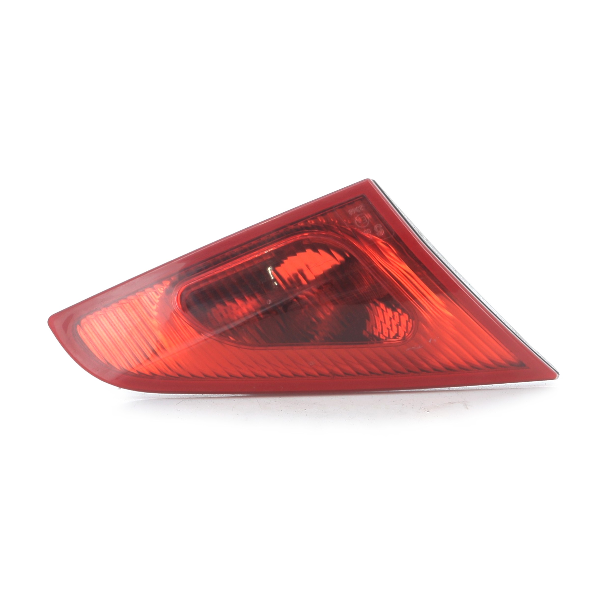 Feu de hayon gauche 8331A025 - MITSUBISHI COLT CZ 6 PH.1 1.5 DI-D - K1-0996A K1-0996A