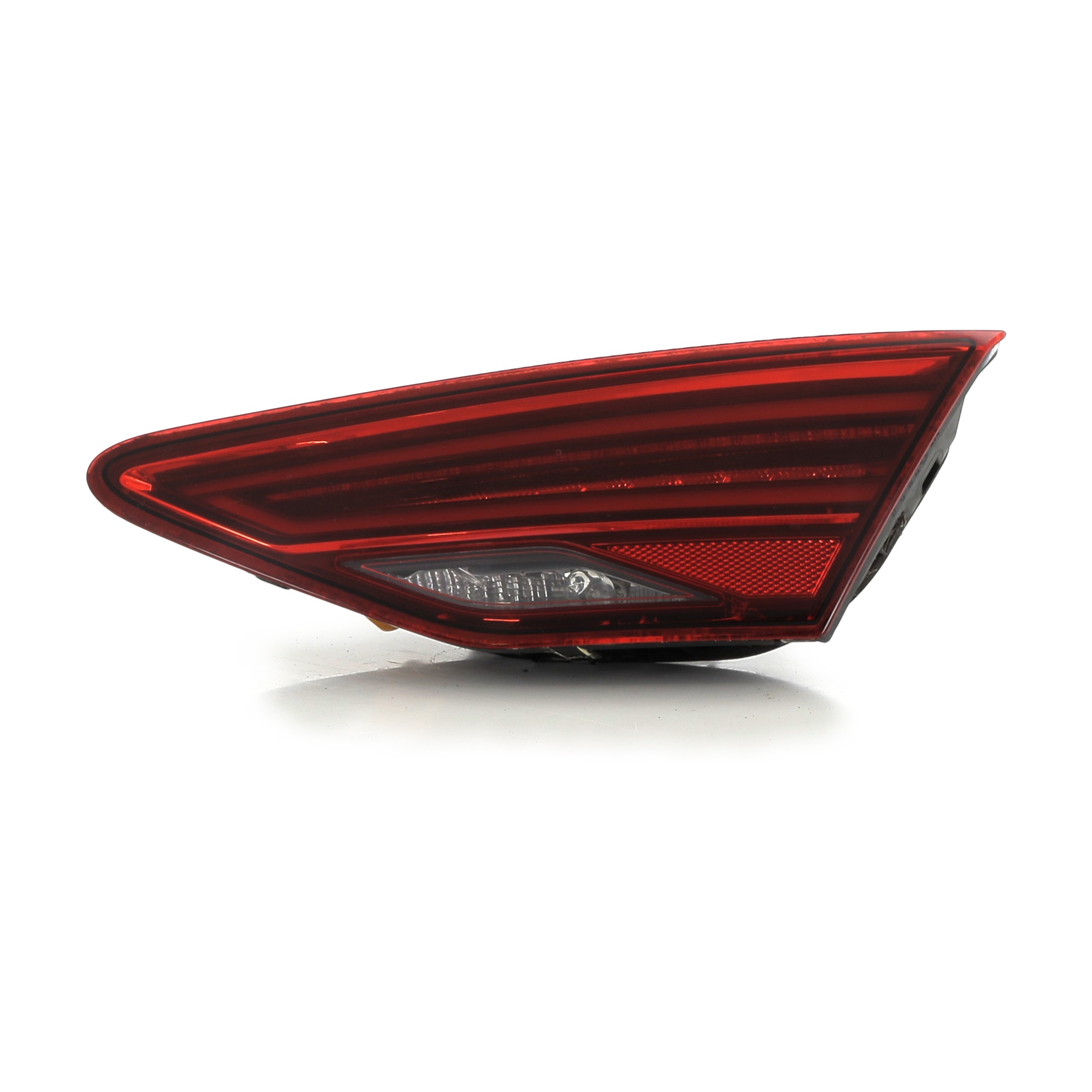 Feu de hayon droit 5F0945308N - SEAT LEON 3 PH.1 1.6 TDI - K1-1584Y K1-1584Y