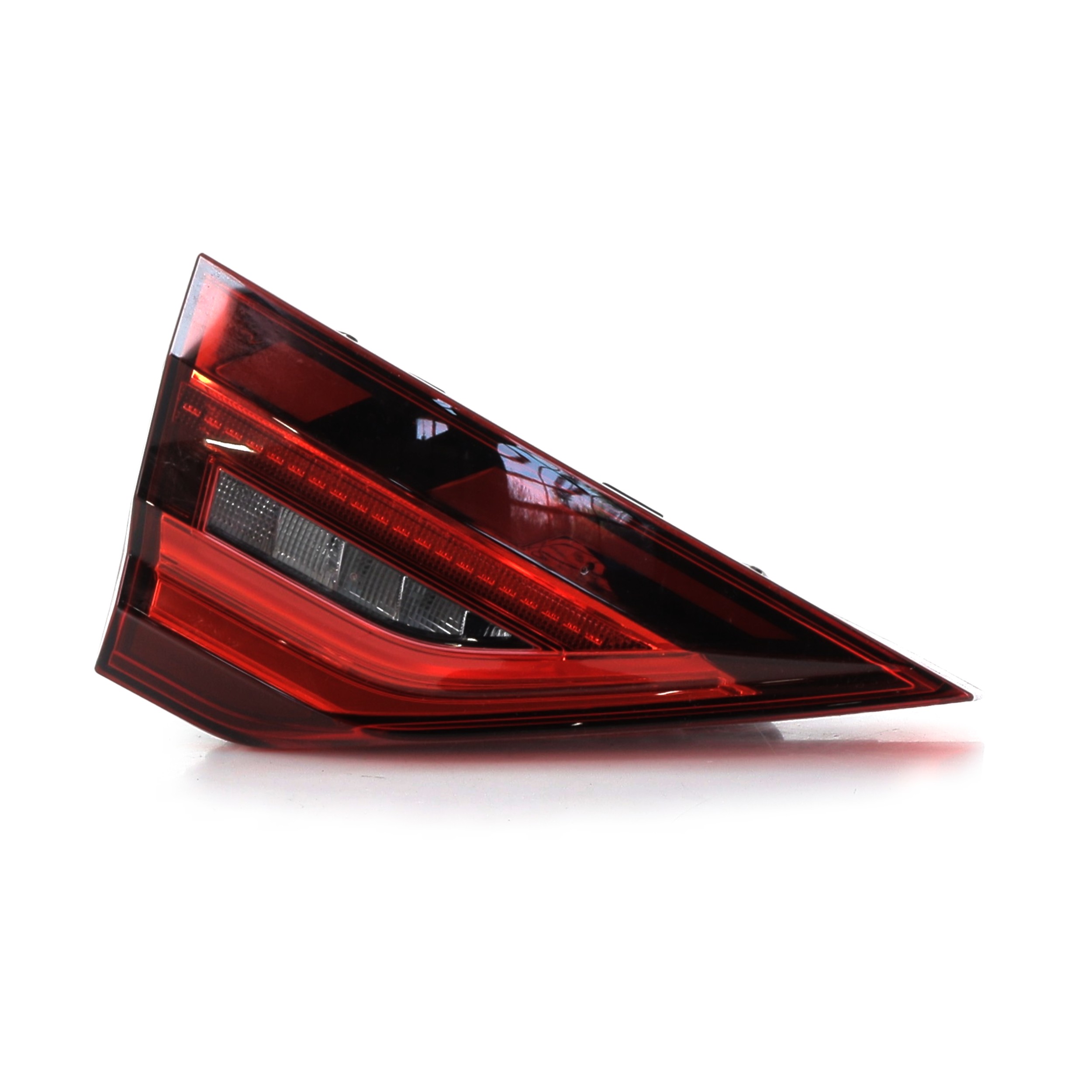 Feu de hayon gauche 82A945093B - AUDI A1 2 1.0 TFSI - K1-1861H K1-1861H