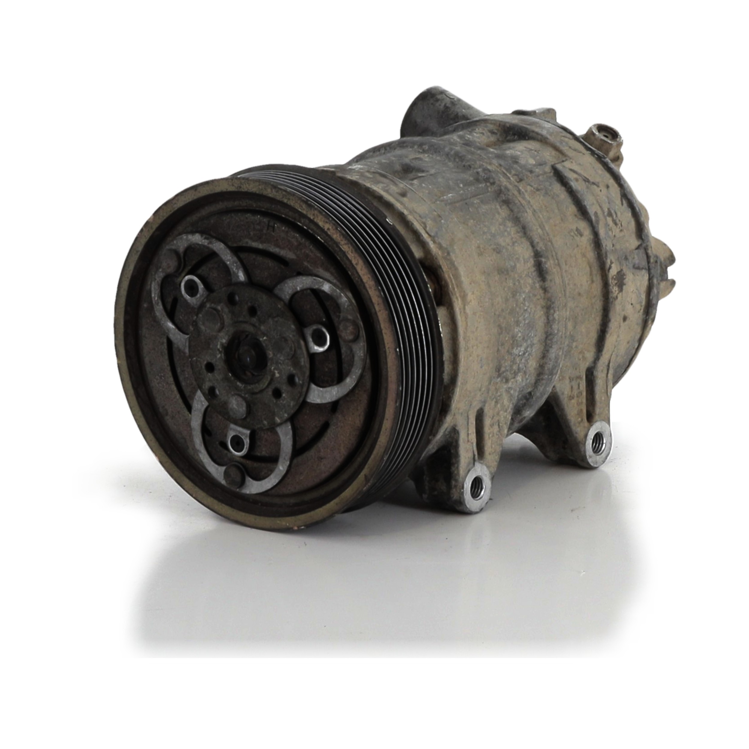 Compresseur de climatisation NISSAN TERRANO 2 PH.4 II réf. 92600VK110 M1-0978U M1-0978U