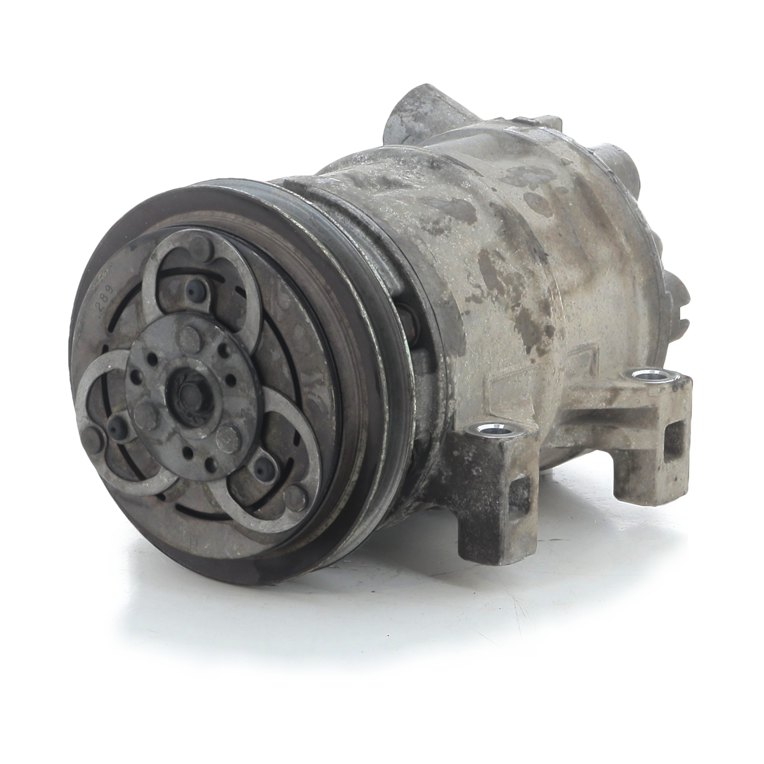 Compresseur de climatisation NISSAN PICK-UP 3 PH.2 2.5 TD réf. 92600-VK500- N1-5833B N1-5833B