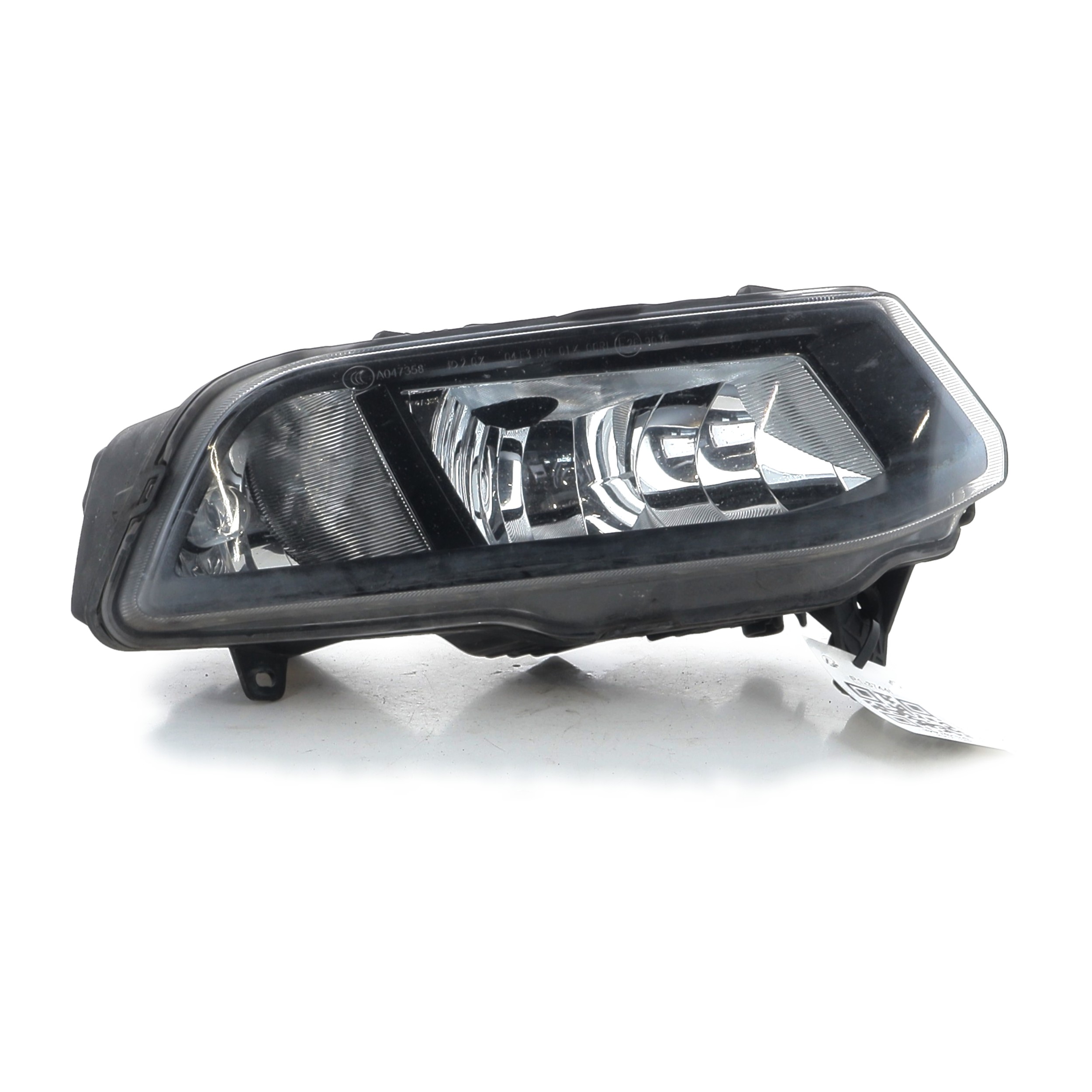 Antibrouillard droit 6C0941662J - VOLKSWAGEN POLO 5 PH.2 1.2 TSI - P1-3744I P1-3744I