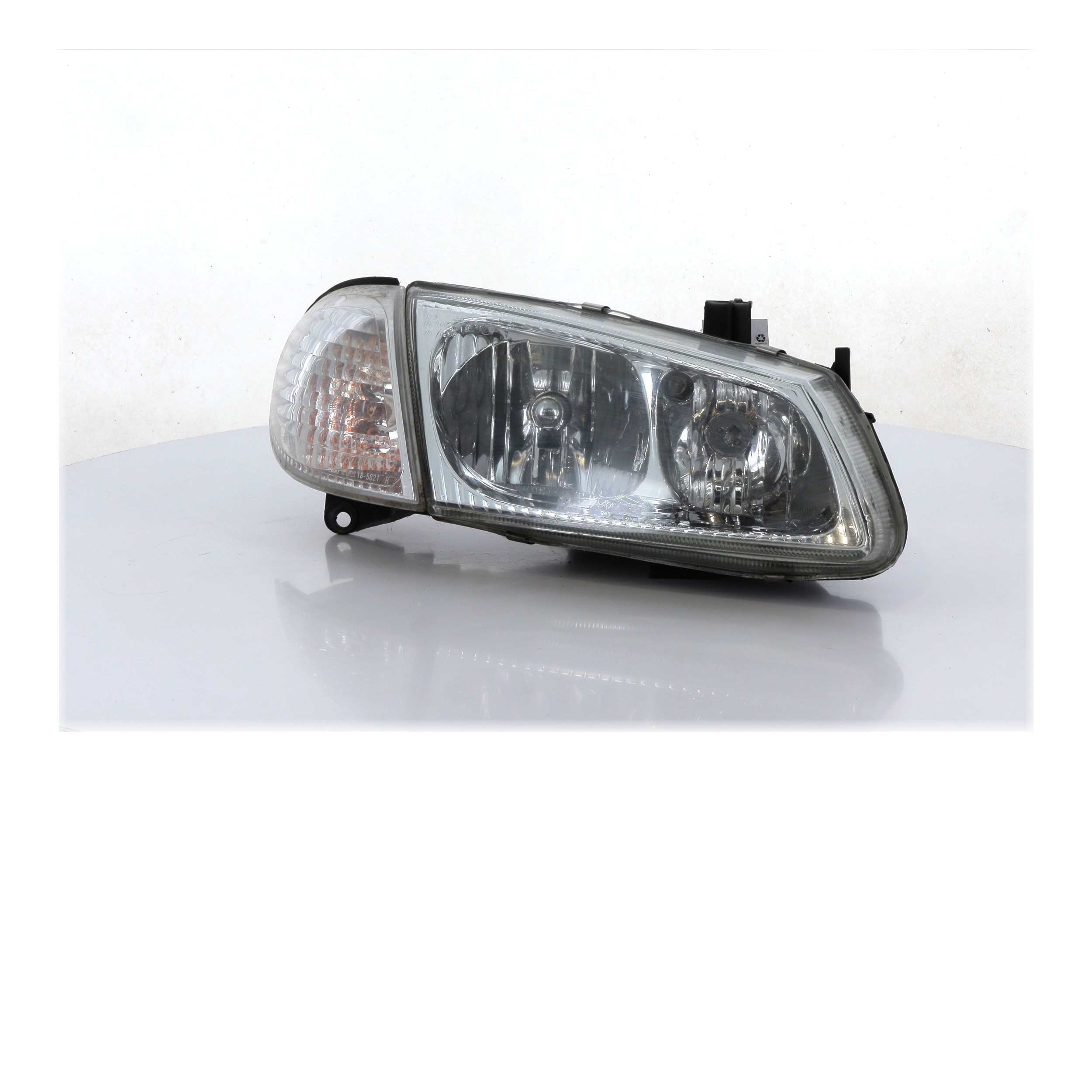 Phare droit réf. 26010BN01A NISSAN ALMERA 2 PH.1 P1-4828W P1-4828W