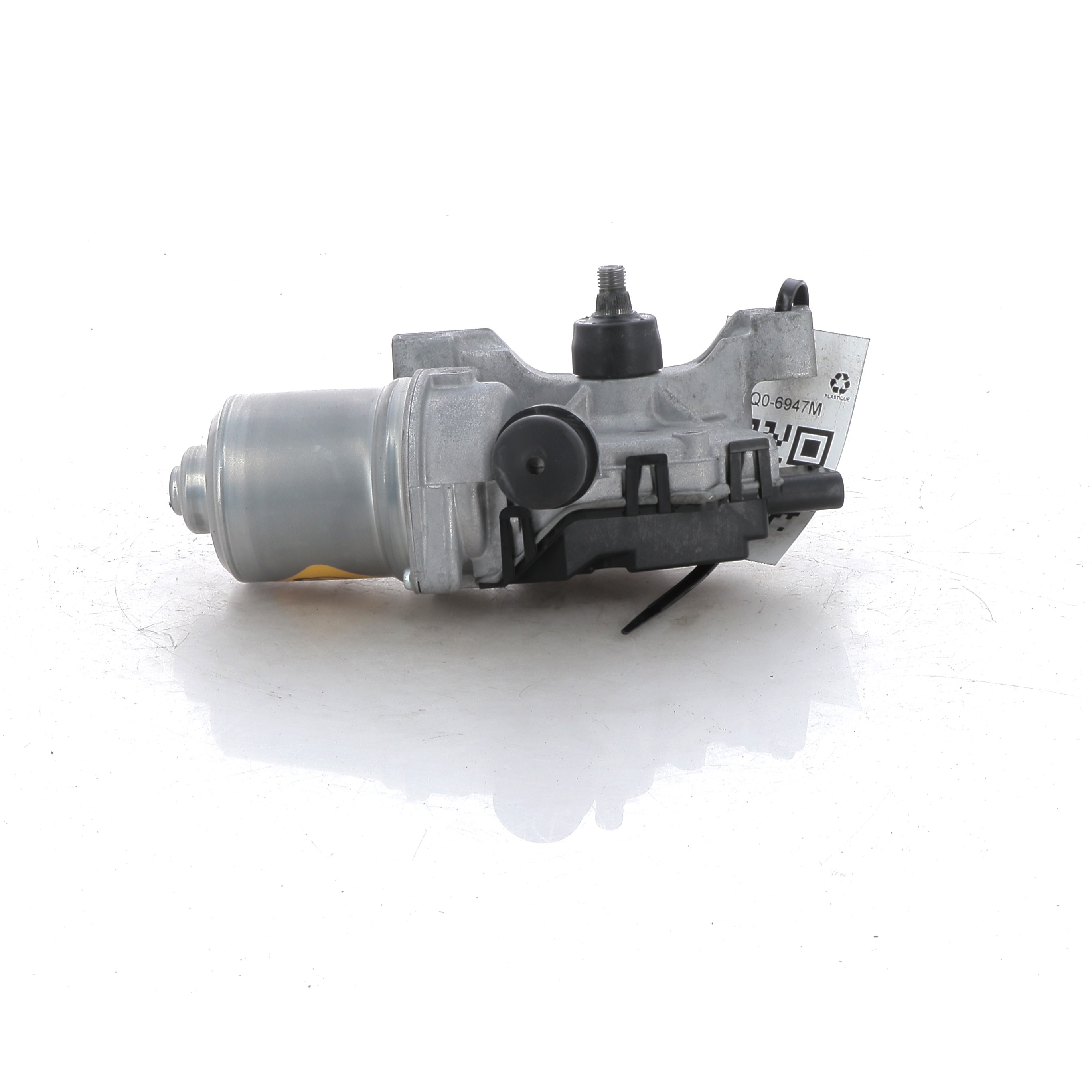Q0-6947M