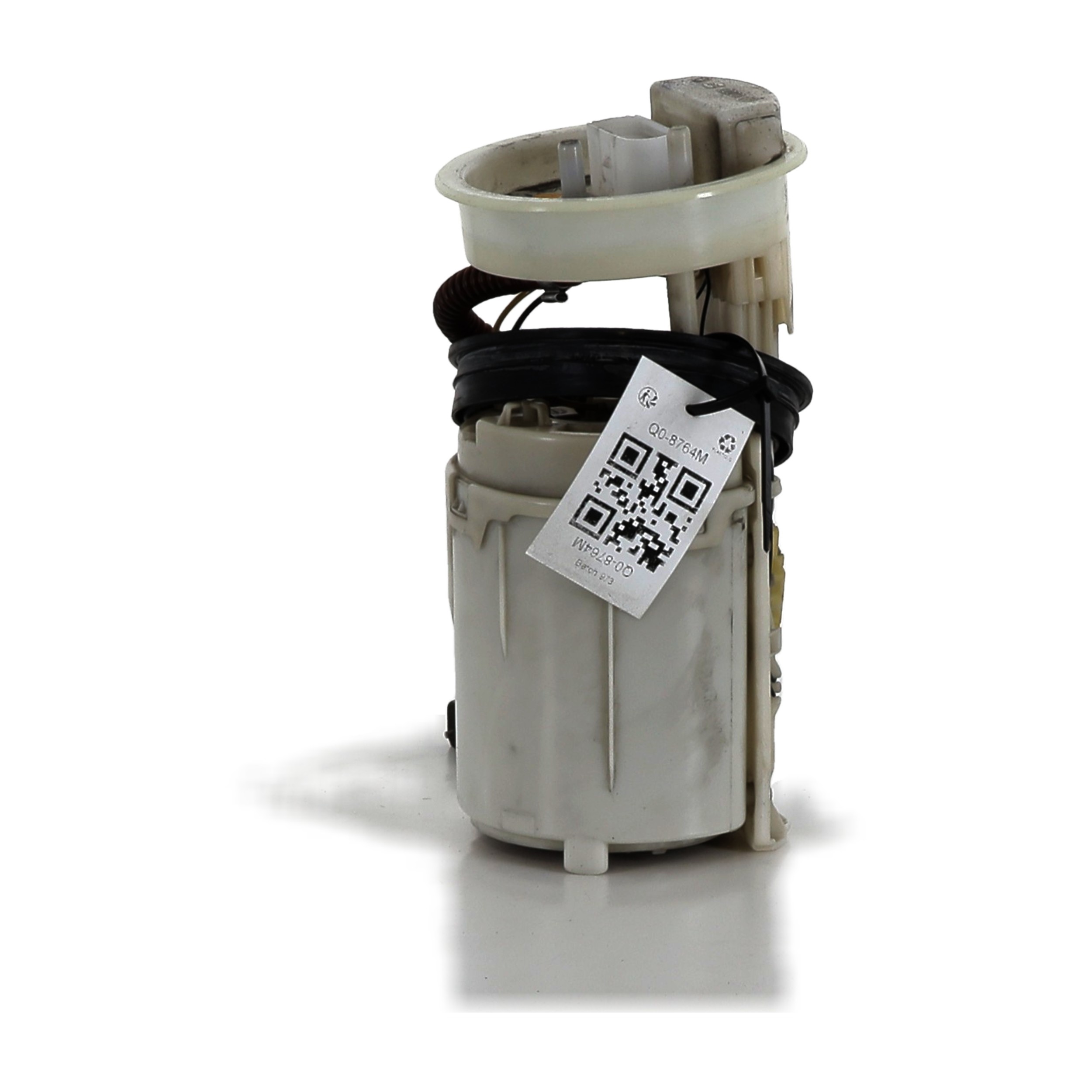 Q0-8764M