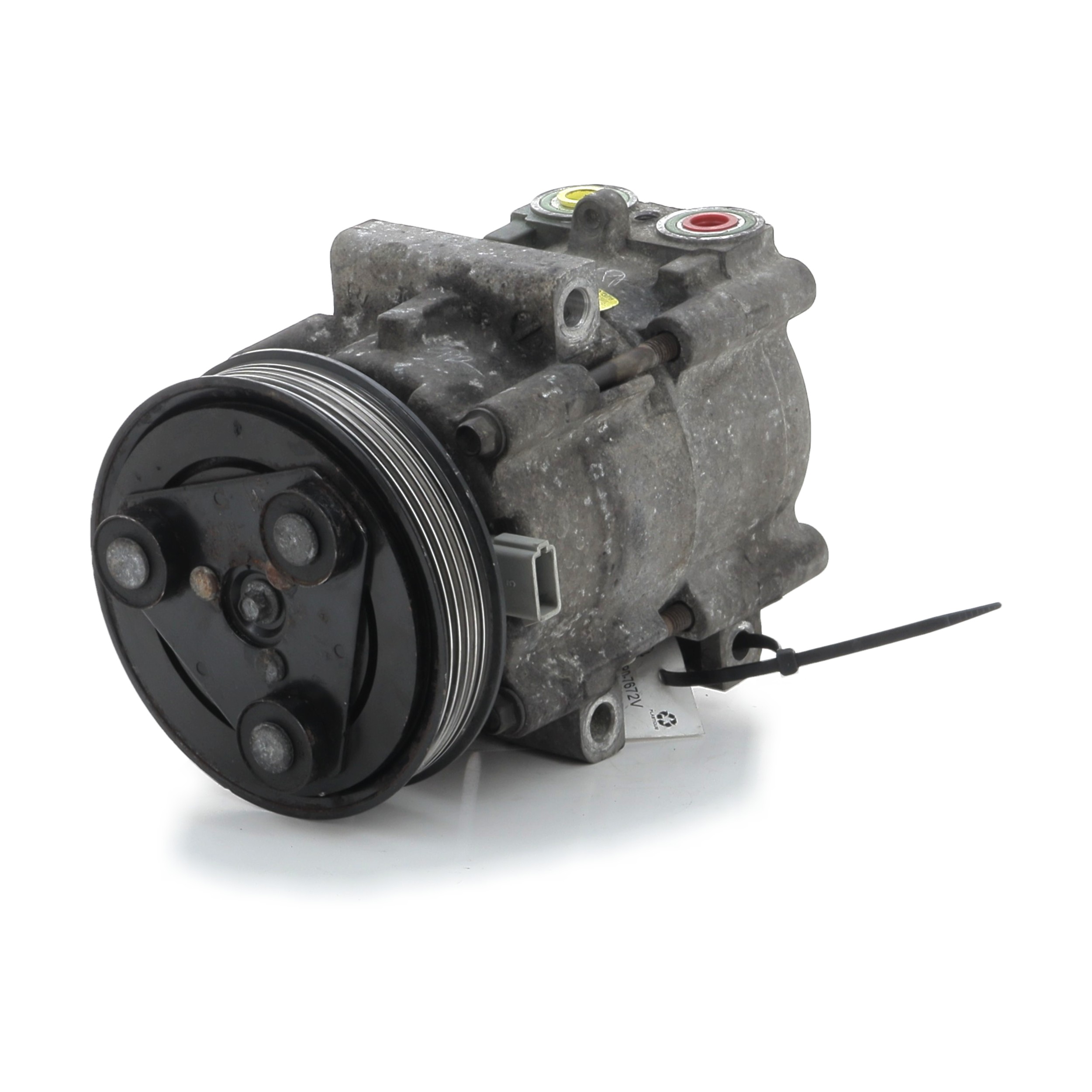 Compresseur de climatisation FORD FIESTA 5 PH.2 ST 150 réf. 4767921 R0-7672V R0-7672V